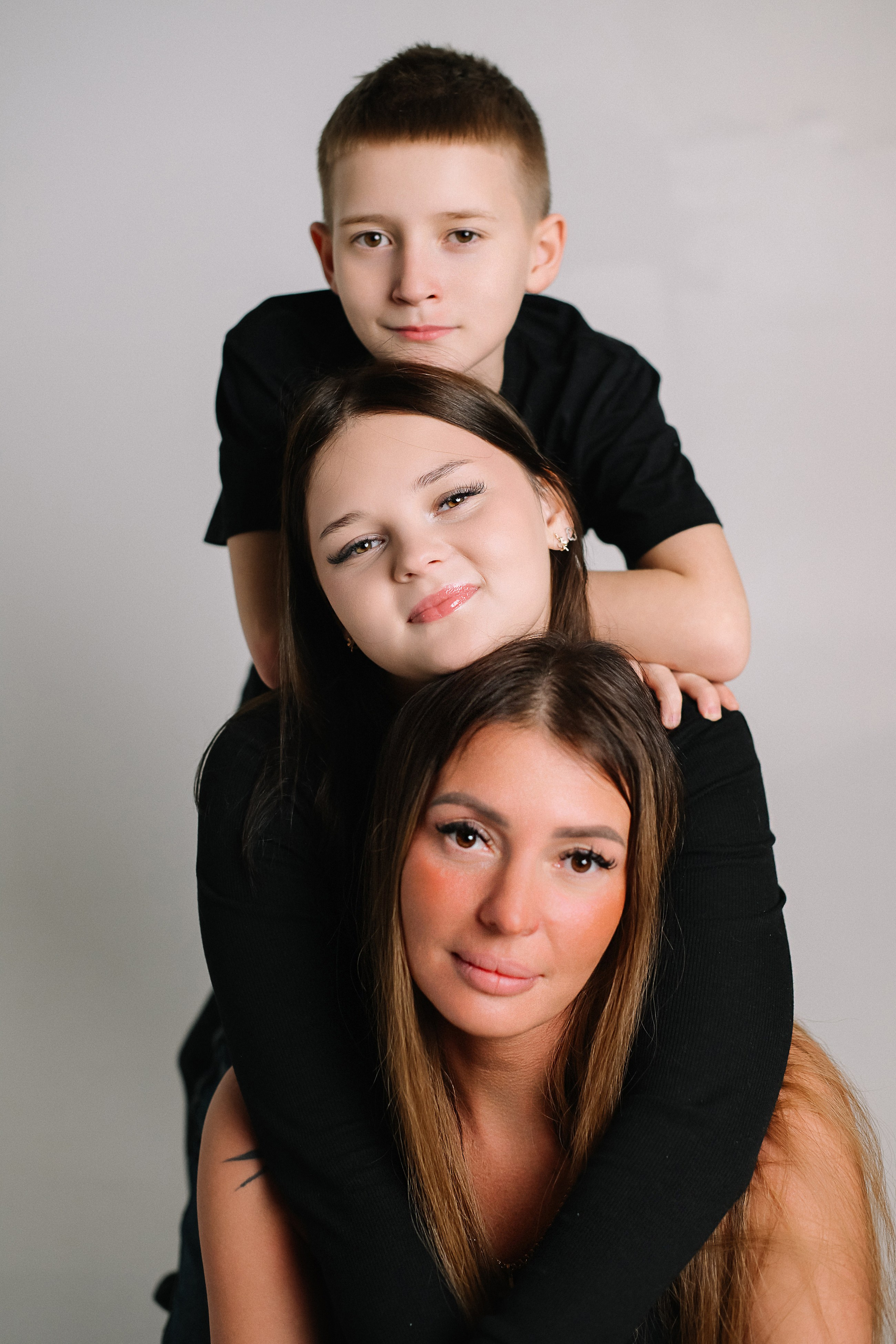 Александра с детьми