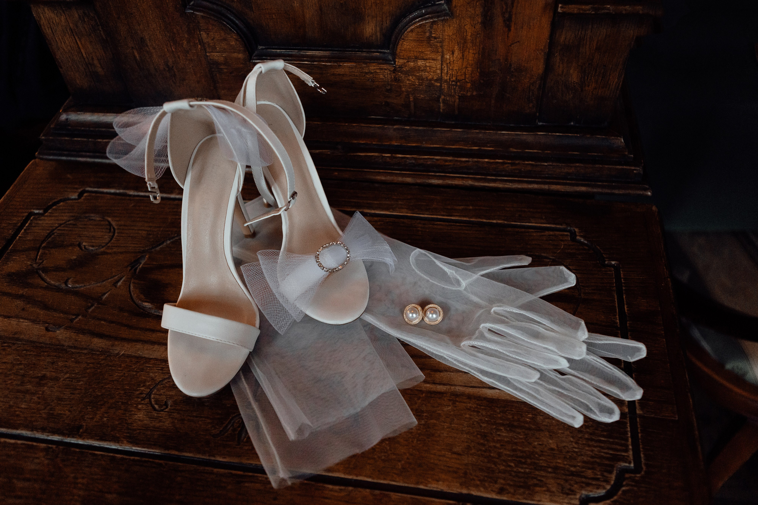 Свадебная фотосессия в Кафе Пушкинъ. Свадебный фотограф в Москве Дарья Олендарёва