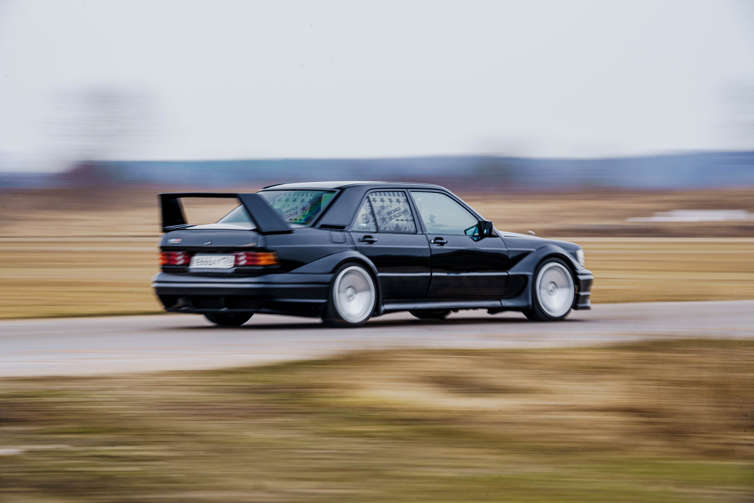 Mercedes 190e. Александр СМИ