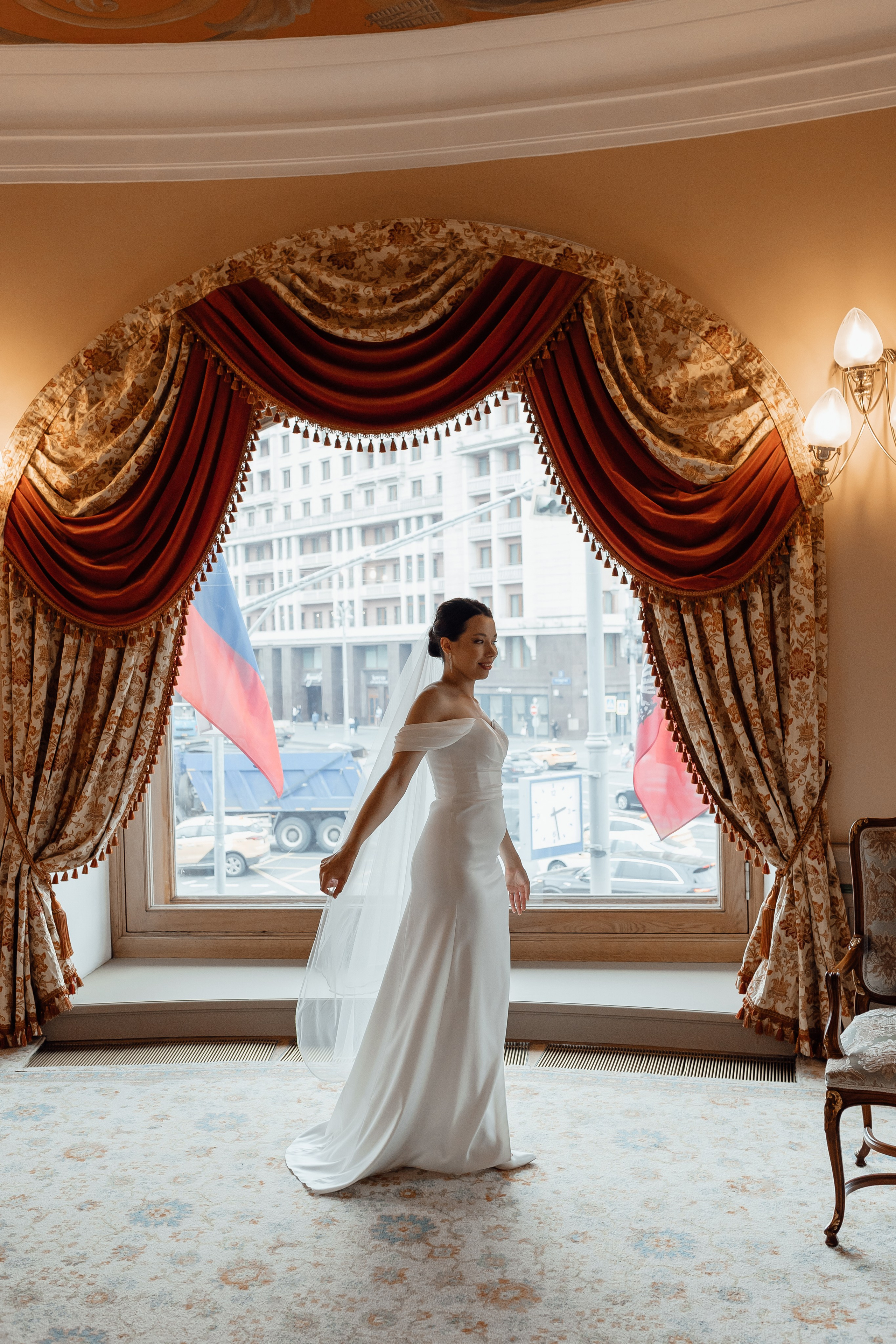 свадебная фотосессия в отеле Националь в Москве