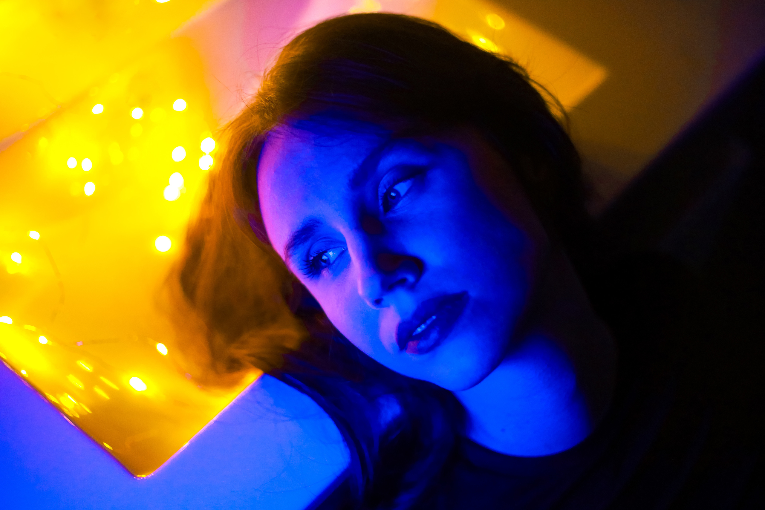 Домашняя фотосессия с цветным светом. Свадебный и семейный фотограф в Краснодарском крае Мария Данилкина