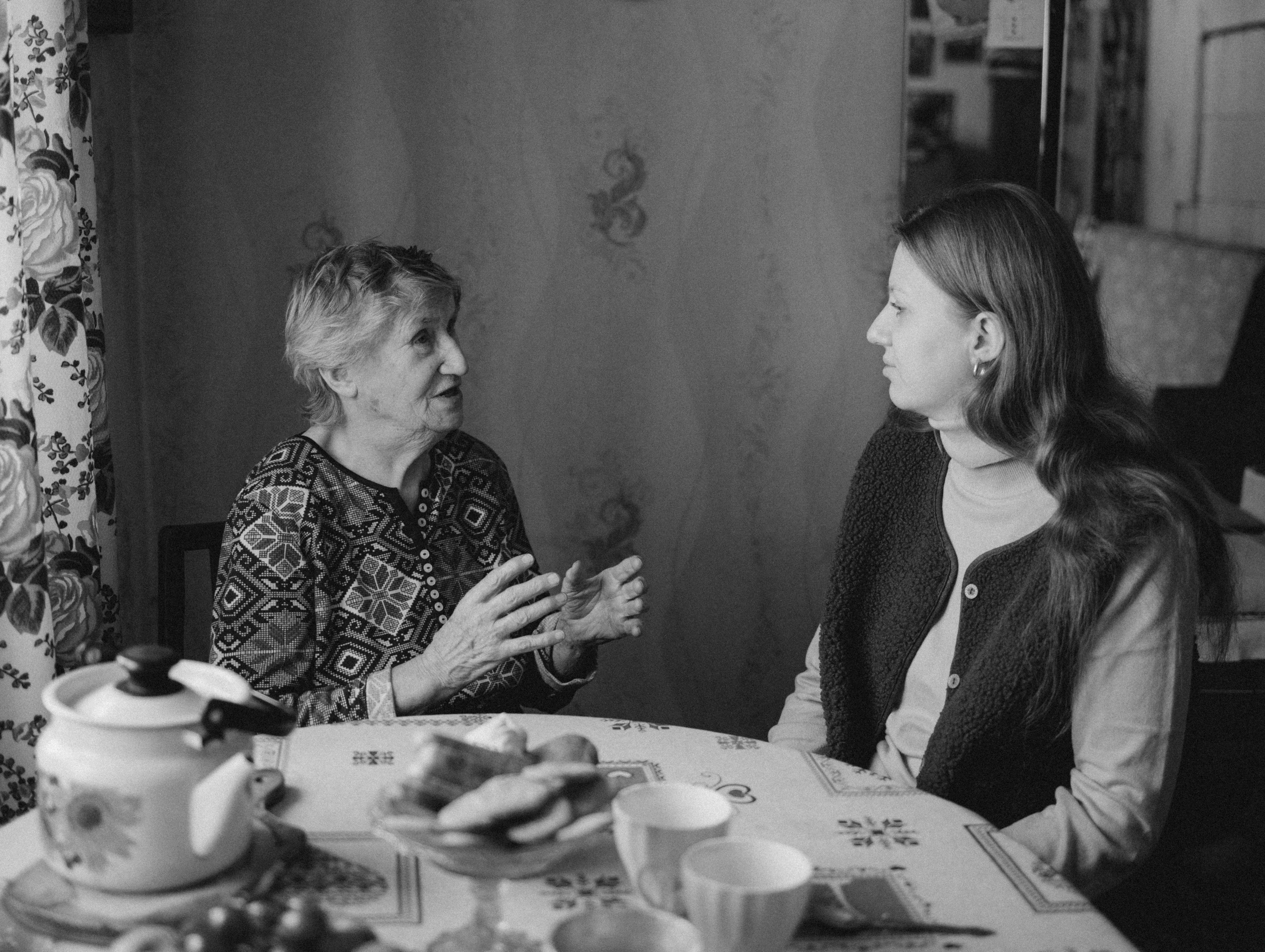 Домашняя история бабушки и внучки. Фотограф Углич и Ярославль Ольга Тятюшкина