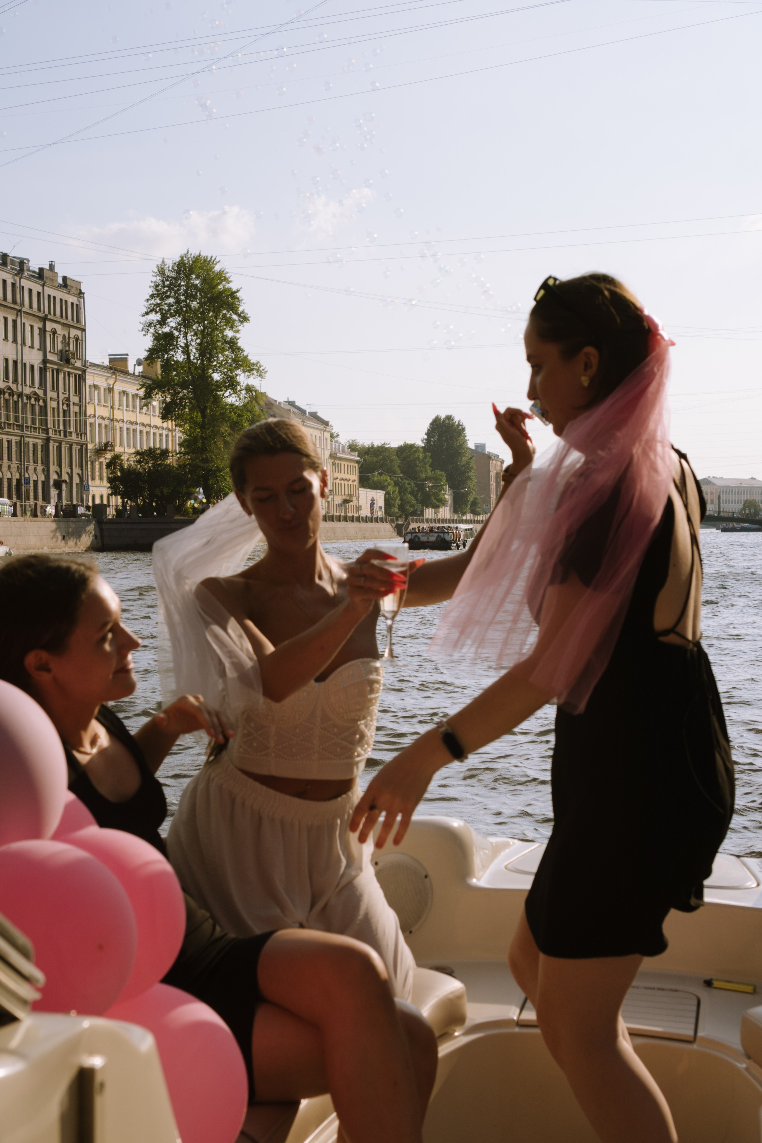 ДЕВИЧНИК НА КАТЕРЕ. Профессиональный фотограф, Санкт-Петербург — Виктория Богомолова