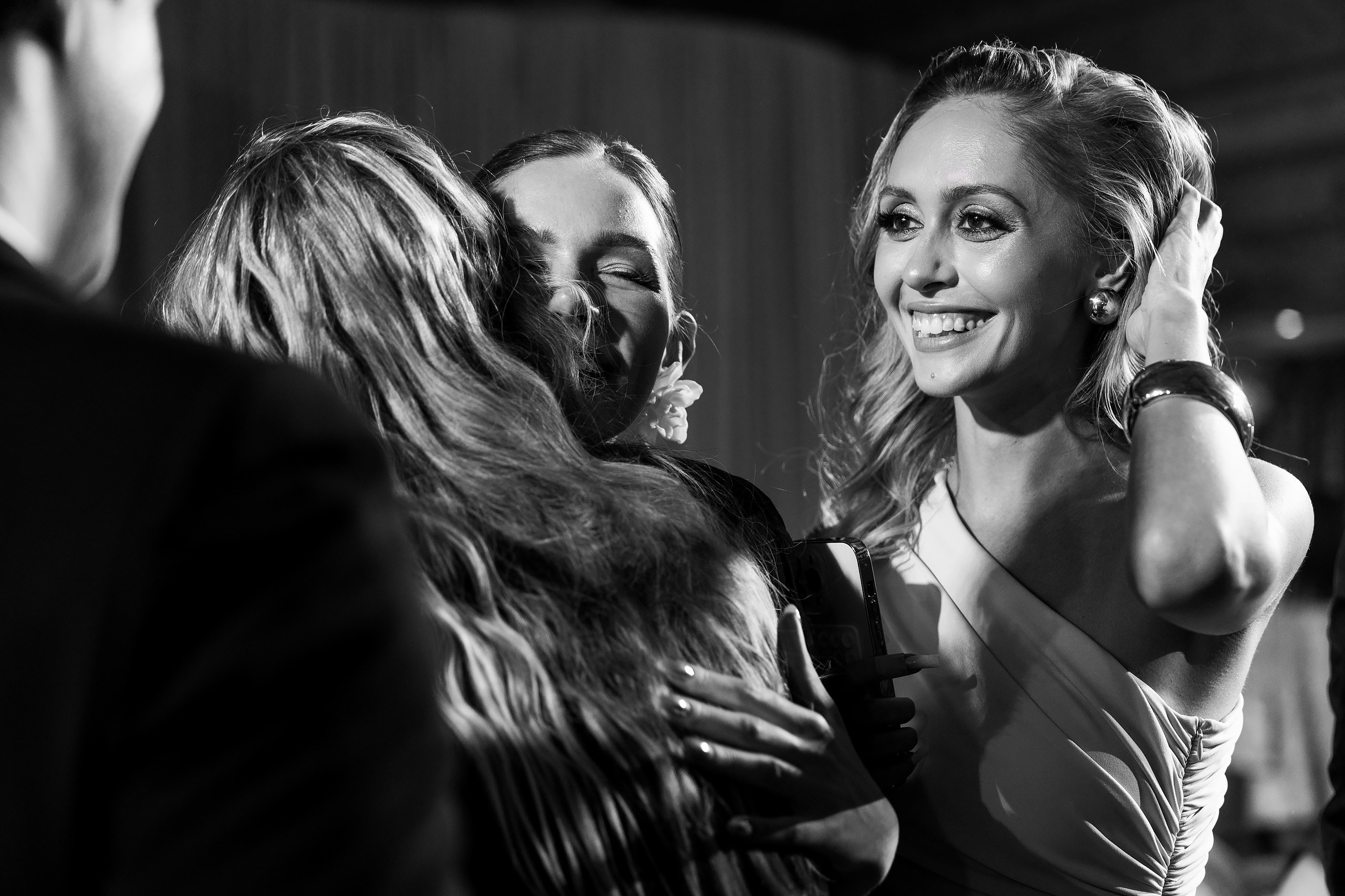 Эмоциональная свадебная фотосъемка в концертном зале Veneziano. Саша Потапкин Фотограф. Сочи, Екатеринбург, Москва