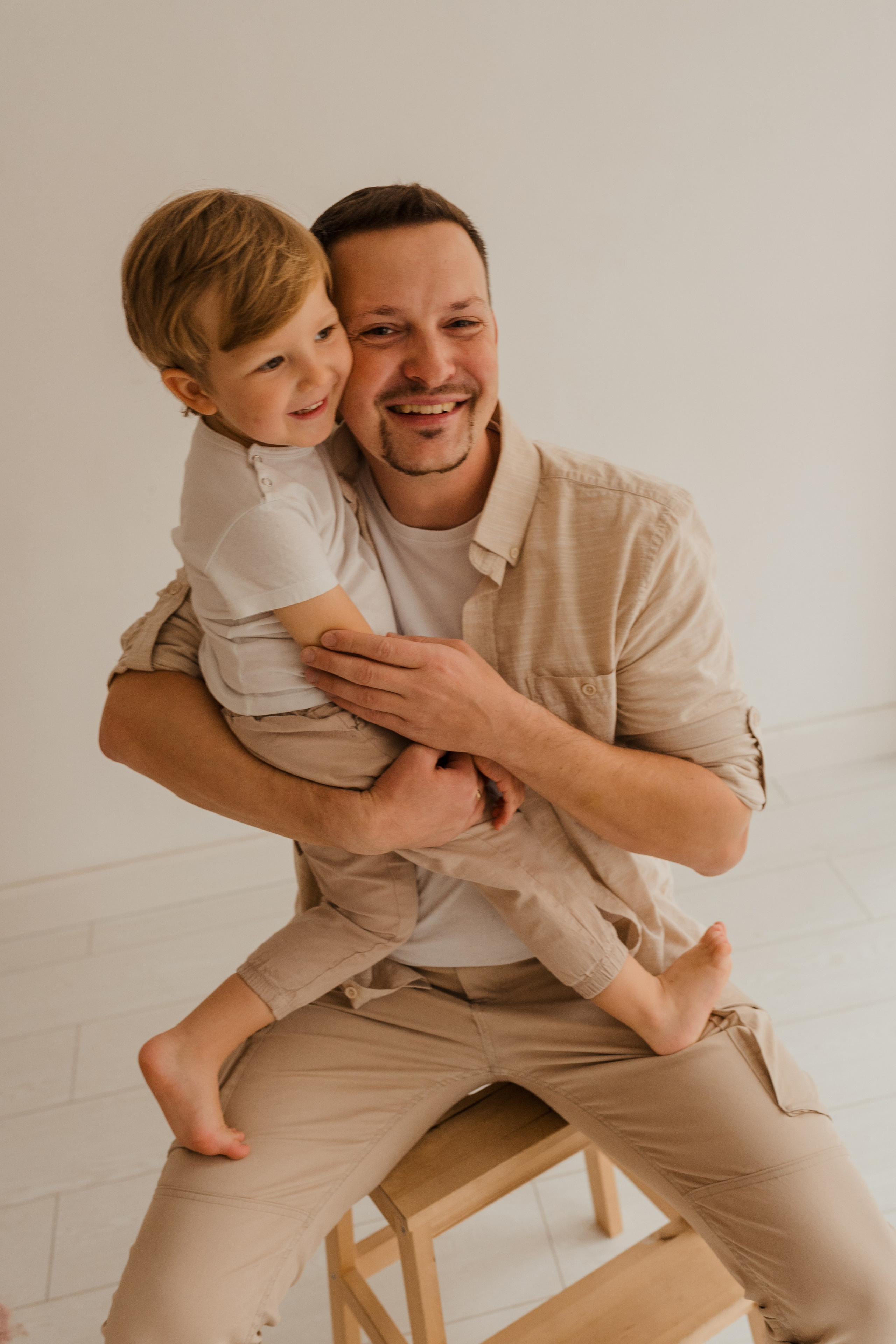 Семейная фотосессия в студии в Москве, семейный фотограф Анна Полушина. Свадебный фотограф в Москве Анна Полушина