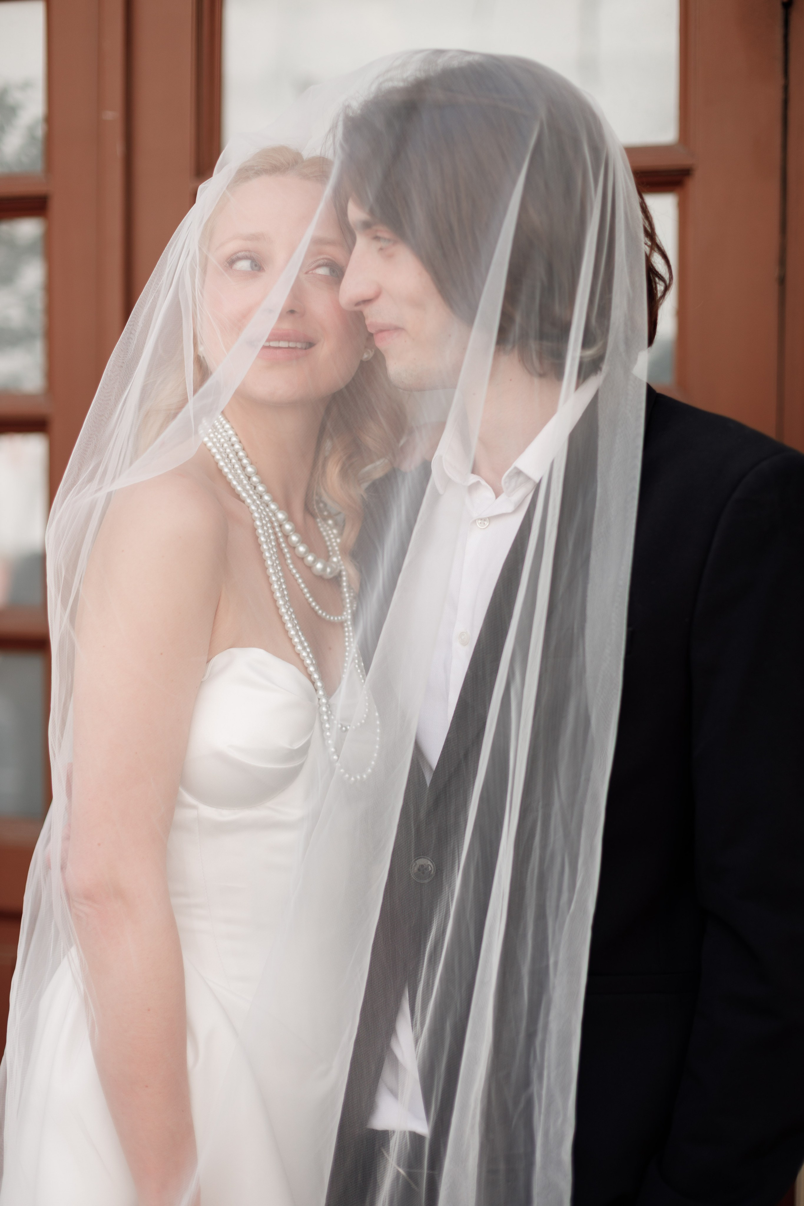 Свадебная фотосессия с автомобилем в центре Москвы, фотограф свадьбам Москва