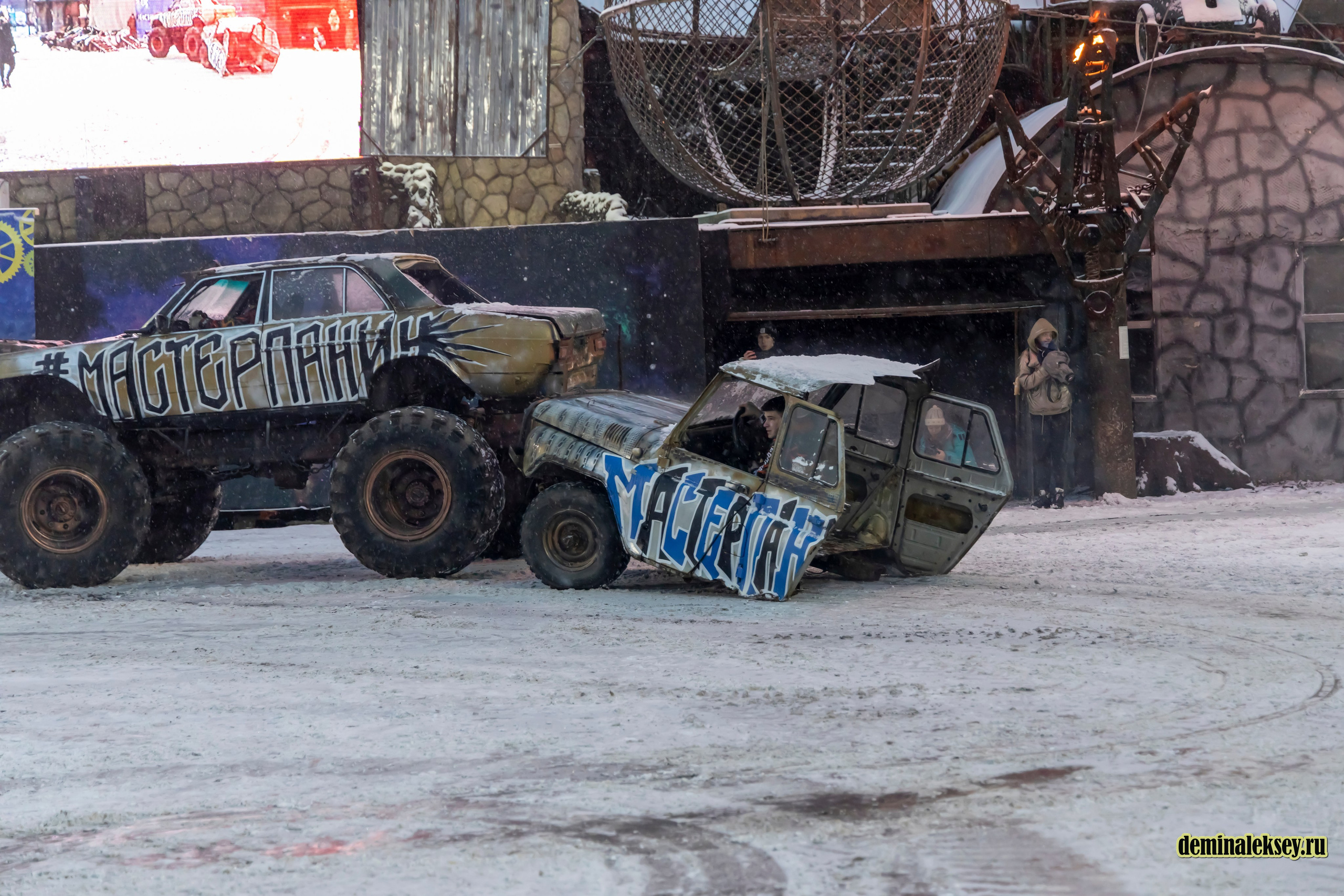 Танки против Монстр-Траков. Репортажный, семейный и студийный фотограф в Москве Демин Алексей