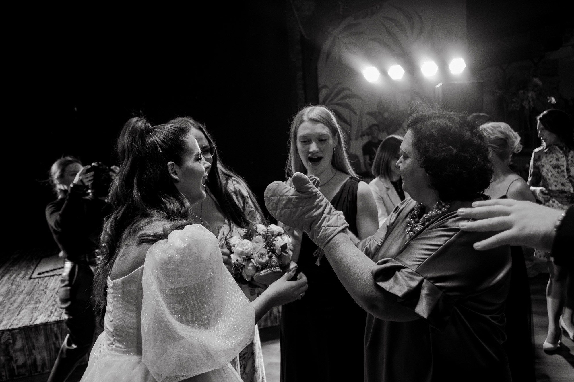 Позовем всех?. Свадебный фотограф Александра Тюлякова