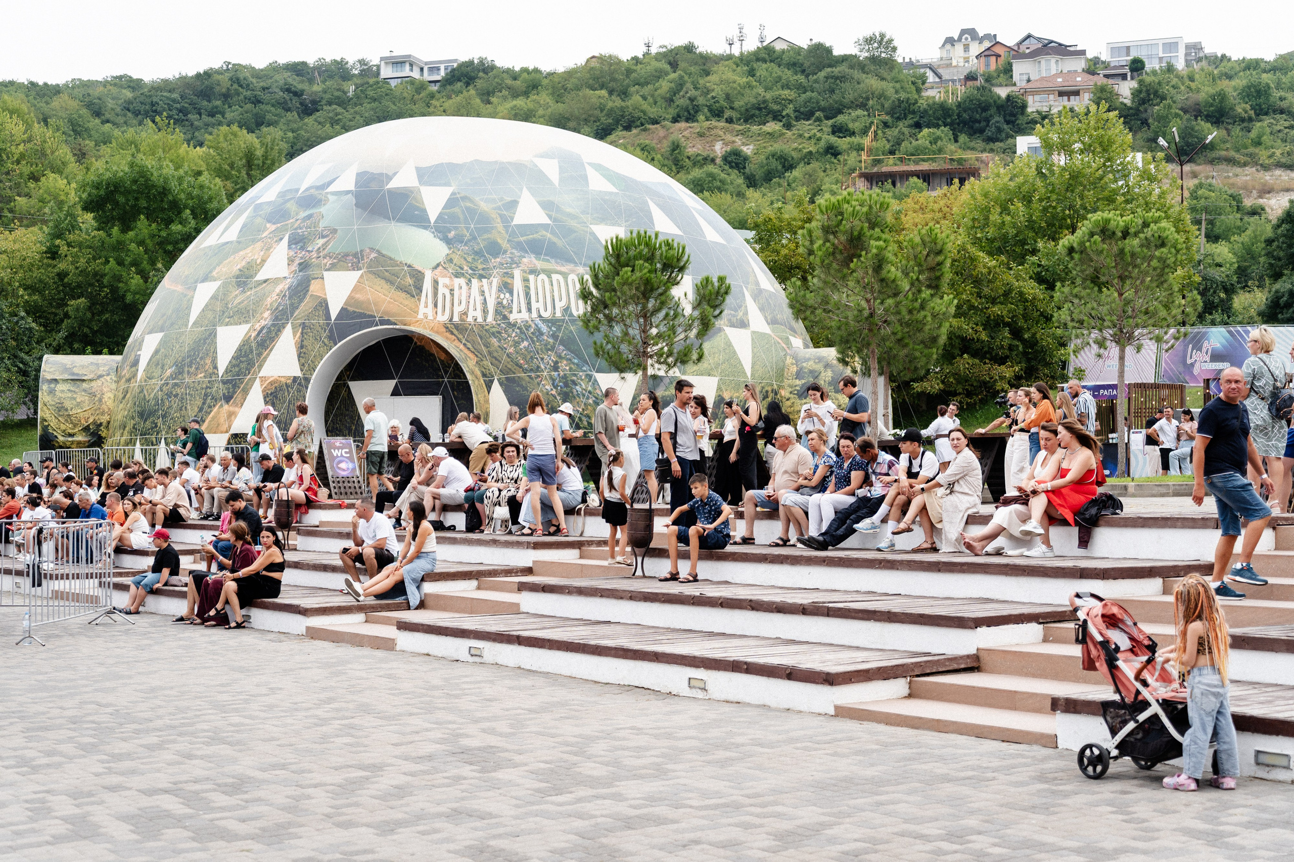 Лёша Свик • Банд’Эрос • Олег Майами • Filatov & Karas. Свадебный и репортажный, фуд фотограф в Новороссийске Евгений Александриди