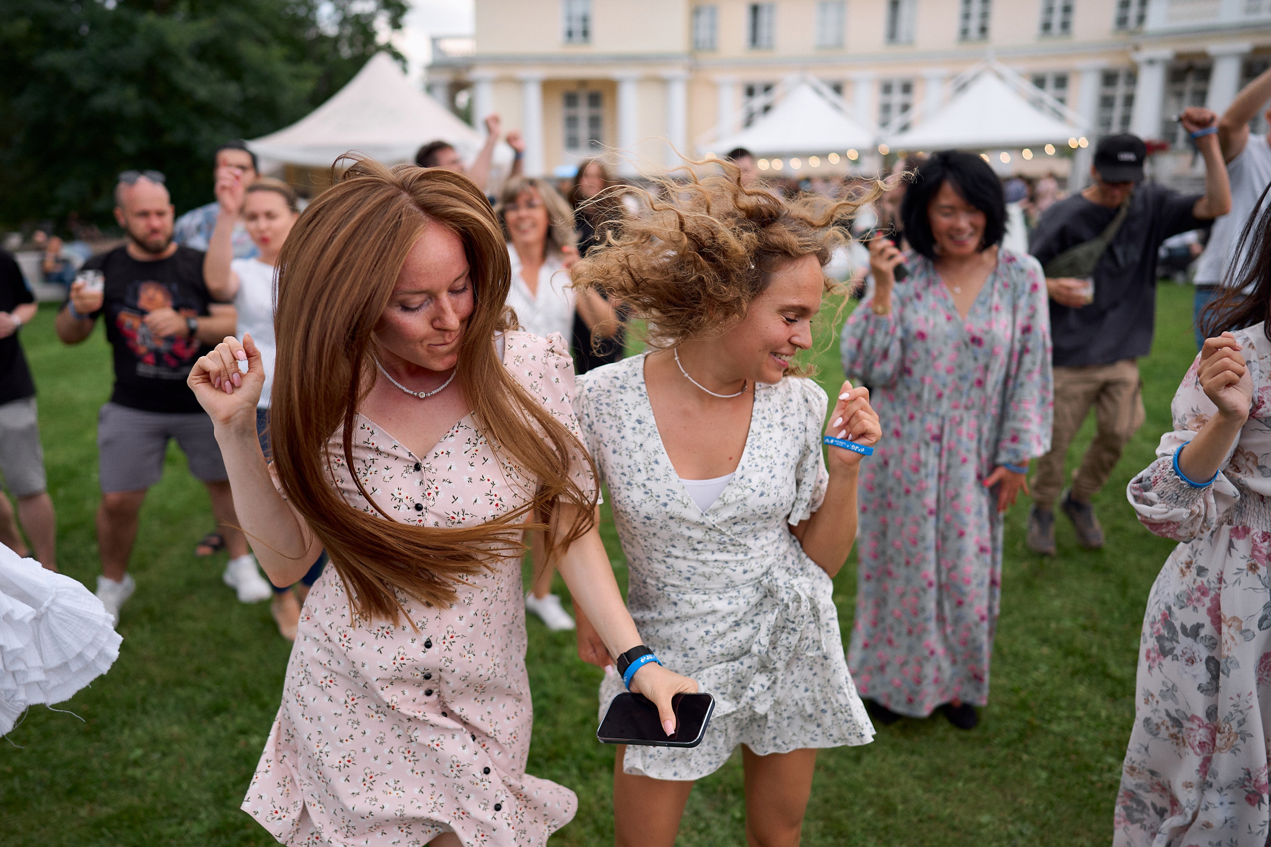 ЛЕТНИЕ ГУЛЯНИЯ LESTA