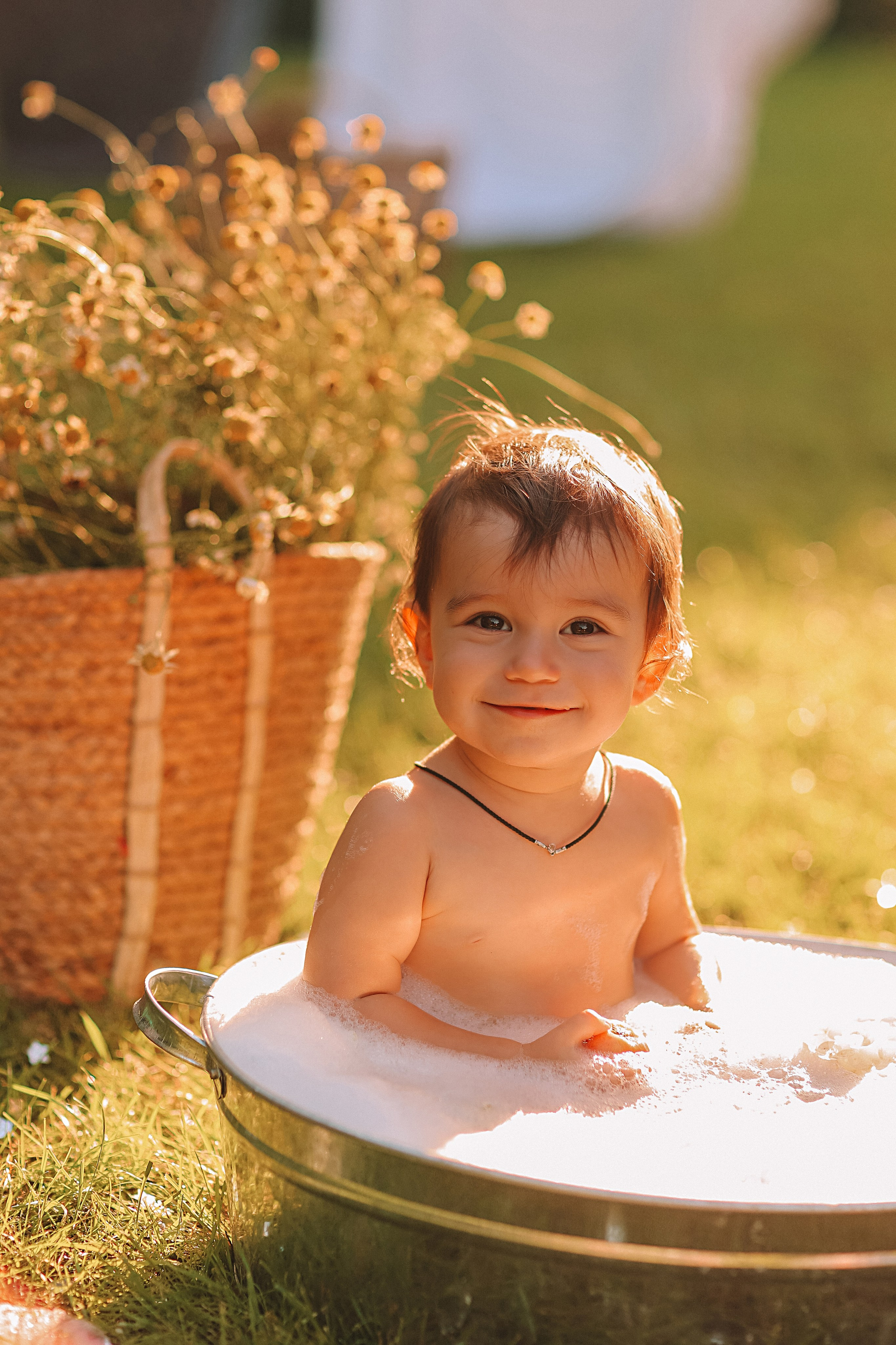 Стирка у дома. Семейный фотограф Тюмень, фотограф на роды Салмина Мария