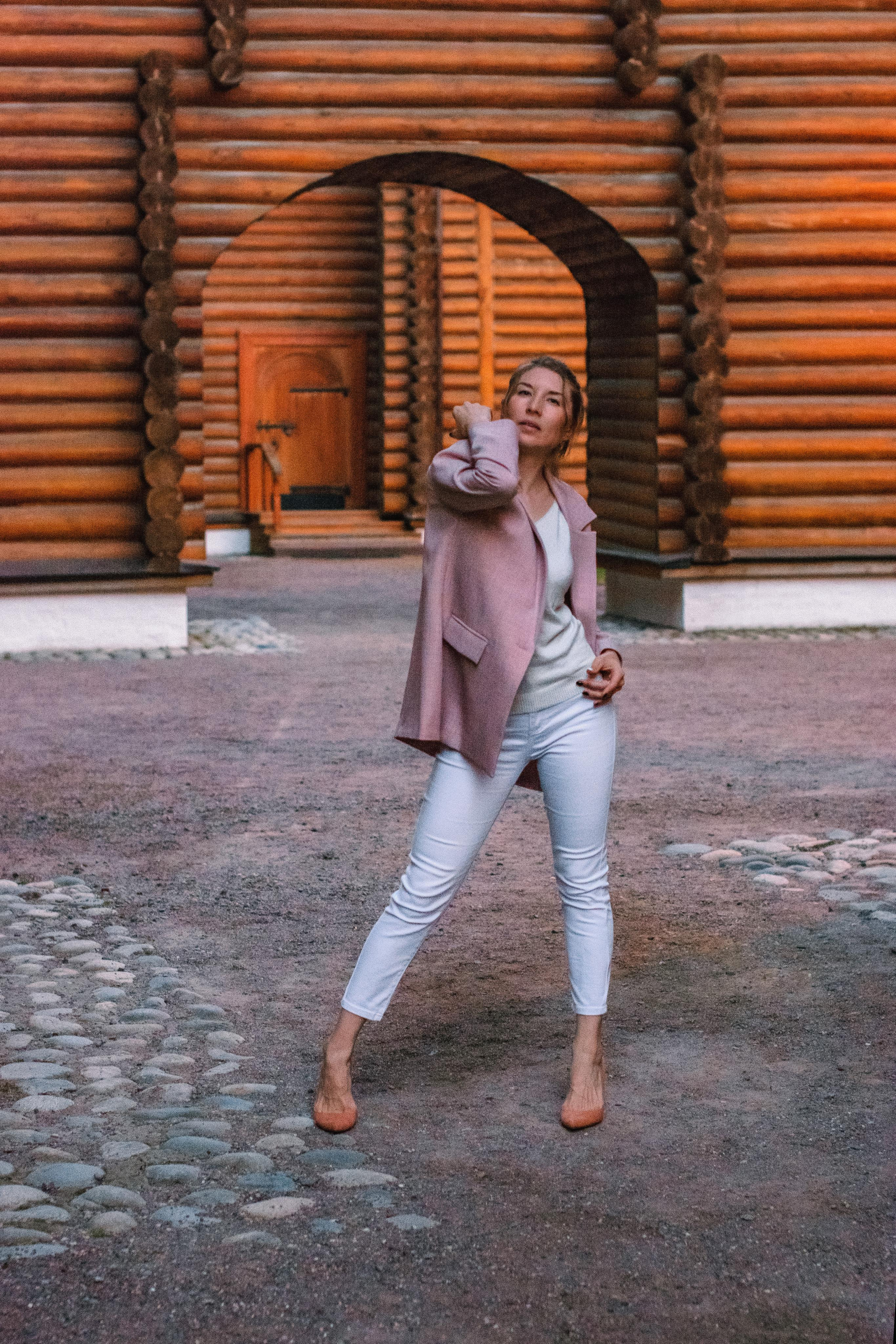 У деревянного дворца. Фотограф, фотопрогулки в Москве Наталья Стриженко