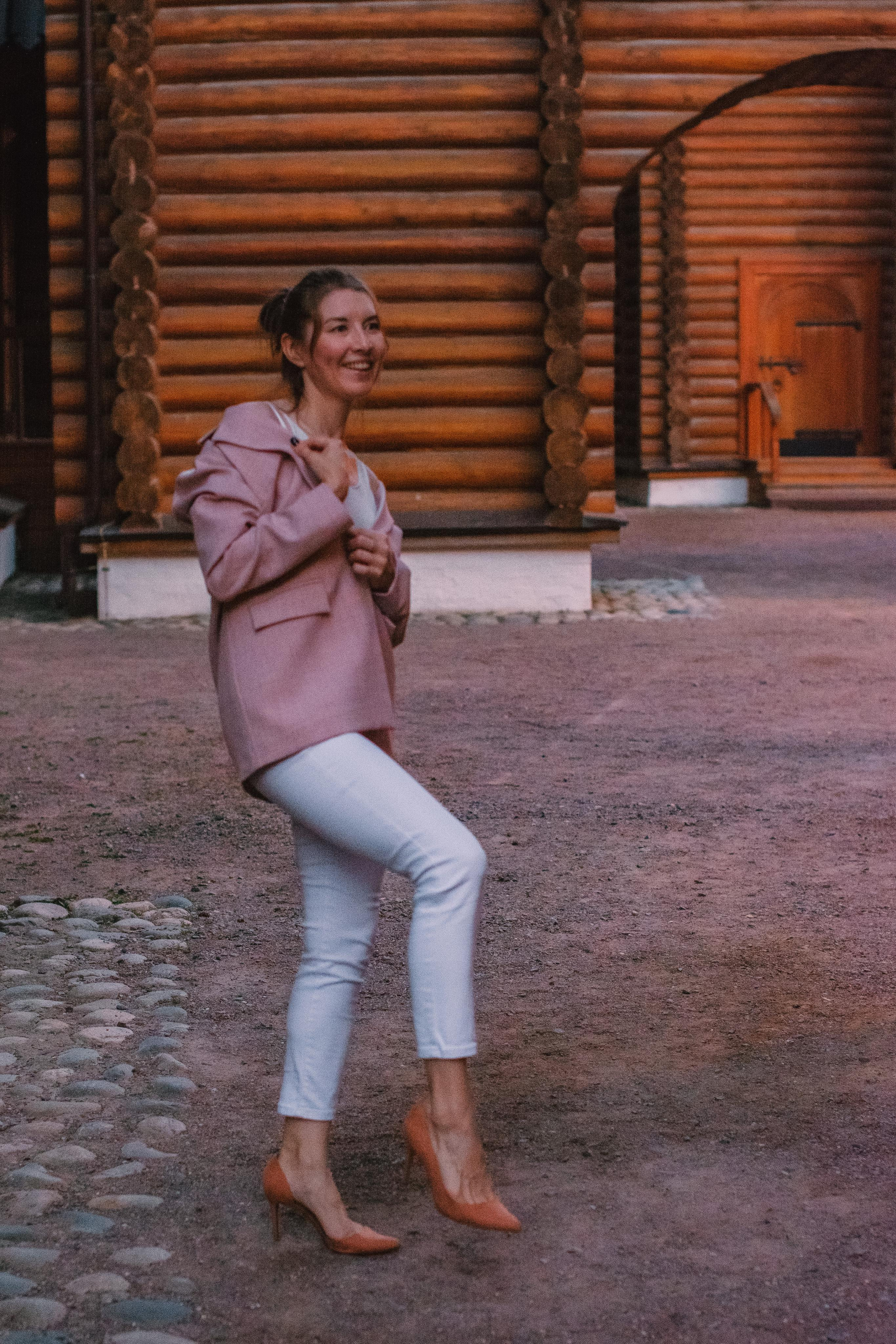 У деревянного дворца. Фотограф, фотопрогулки в Москве Наталья Стриженко