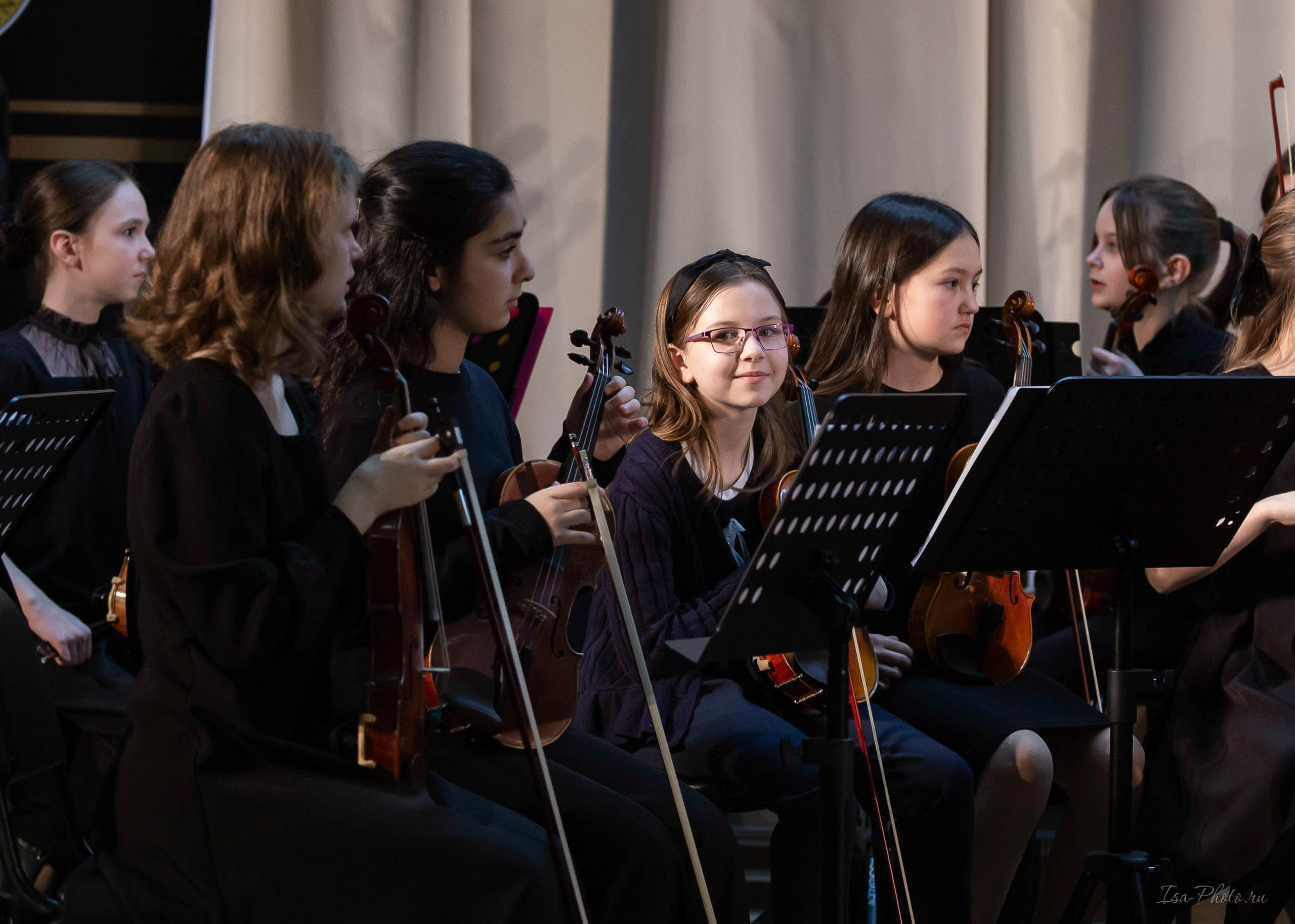 Отчётный концерт ДШИ им. Н.А. Римского-Корсакова. Струнный отдел. Репортажный фотограф в Москве