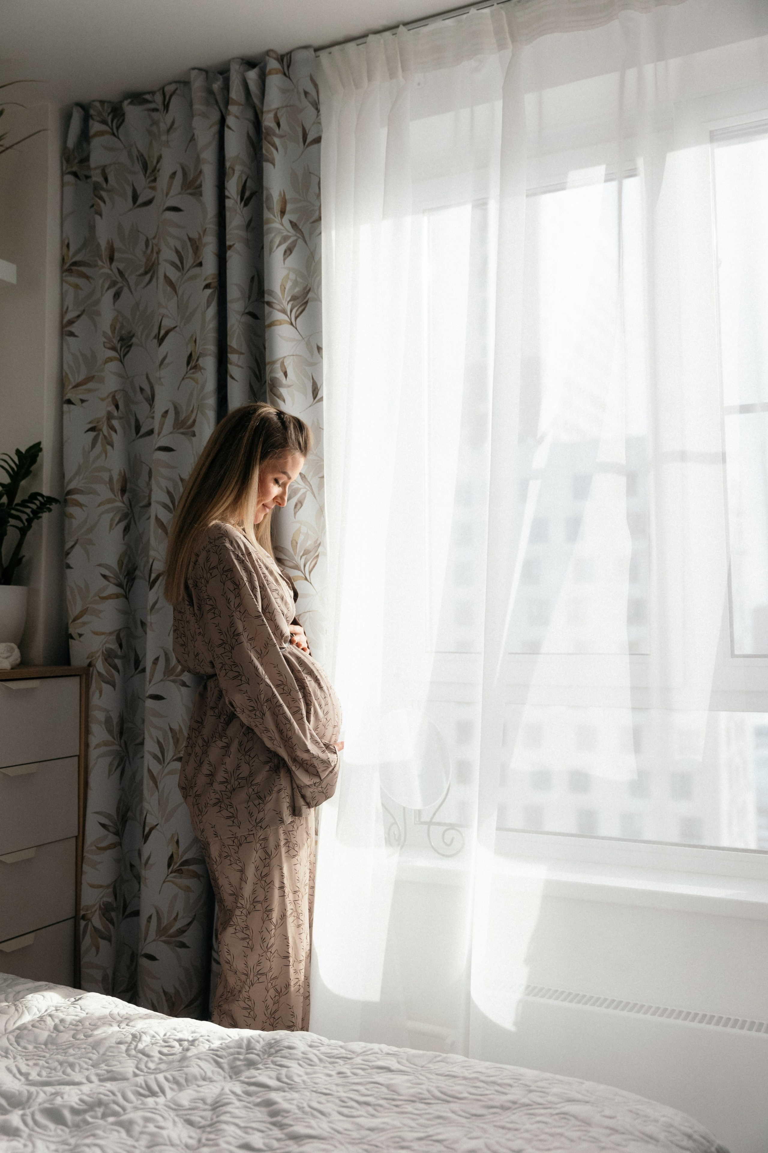 Семейная домашняя фотосессия беременности. Свадебный фотограф в Москве Полина Лелетко