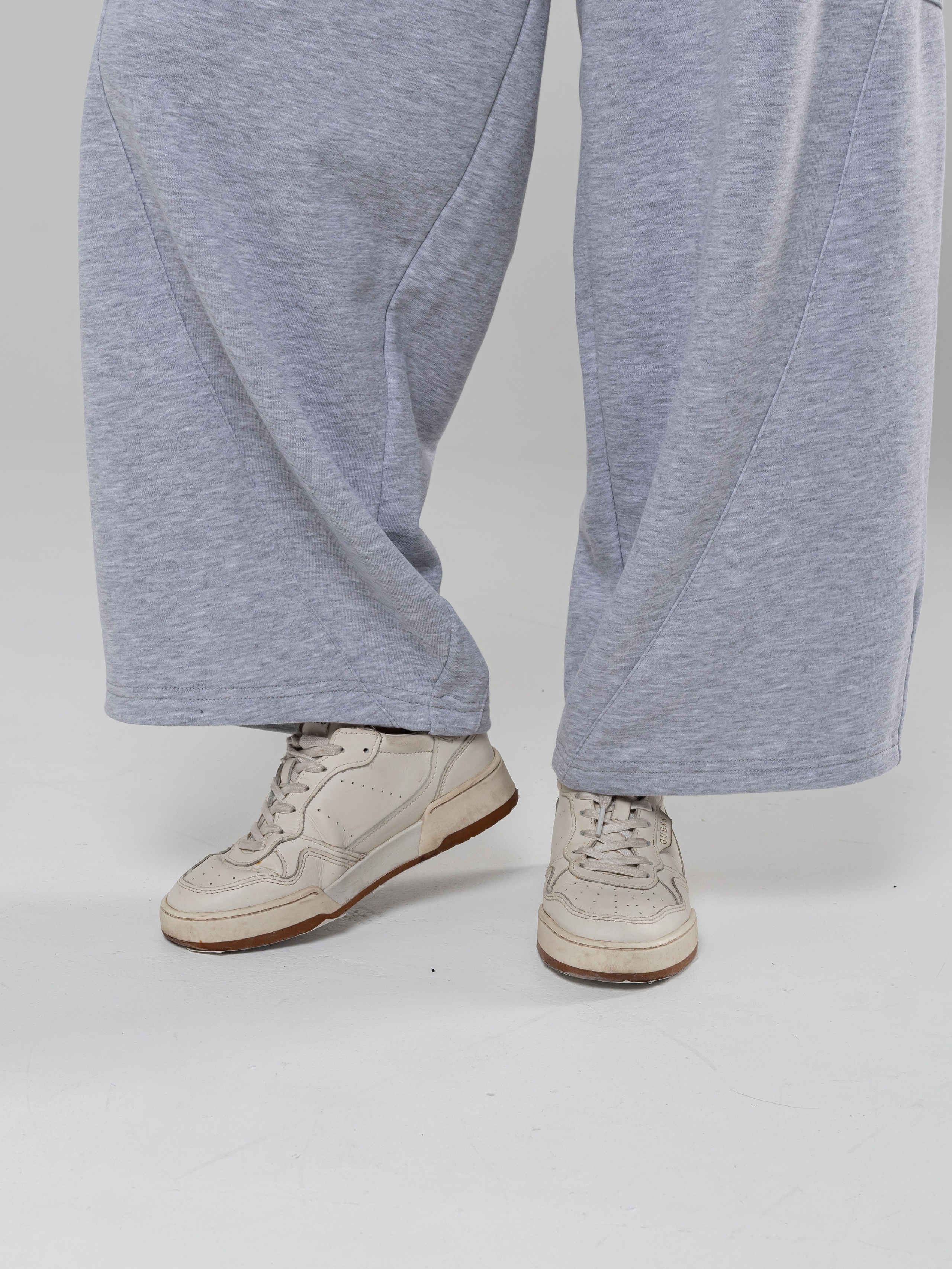 Худи и штаны. Фотограф в Краснодаре Арина Кудряшова