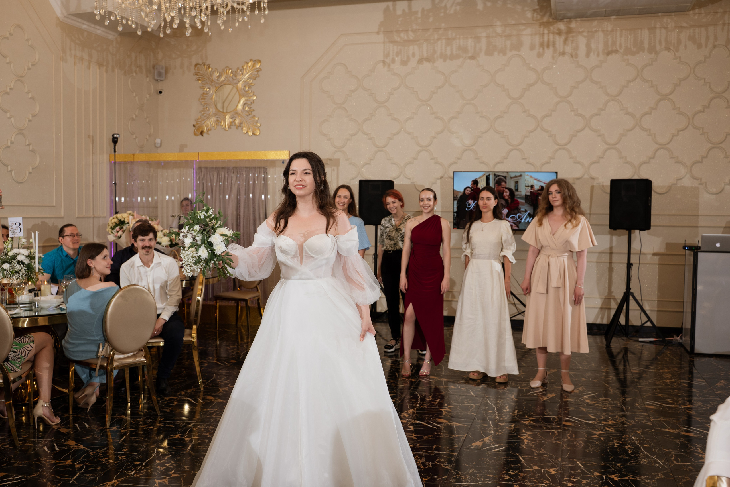 Вадим и Анна|12.07.25. Свадебный фотограф в Санкт-Петербурге Владислава Тюльпина