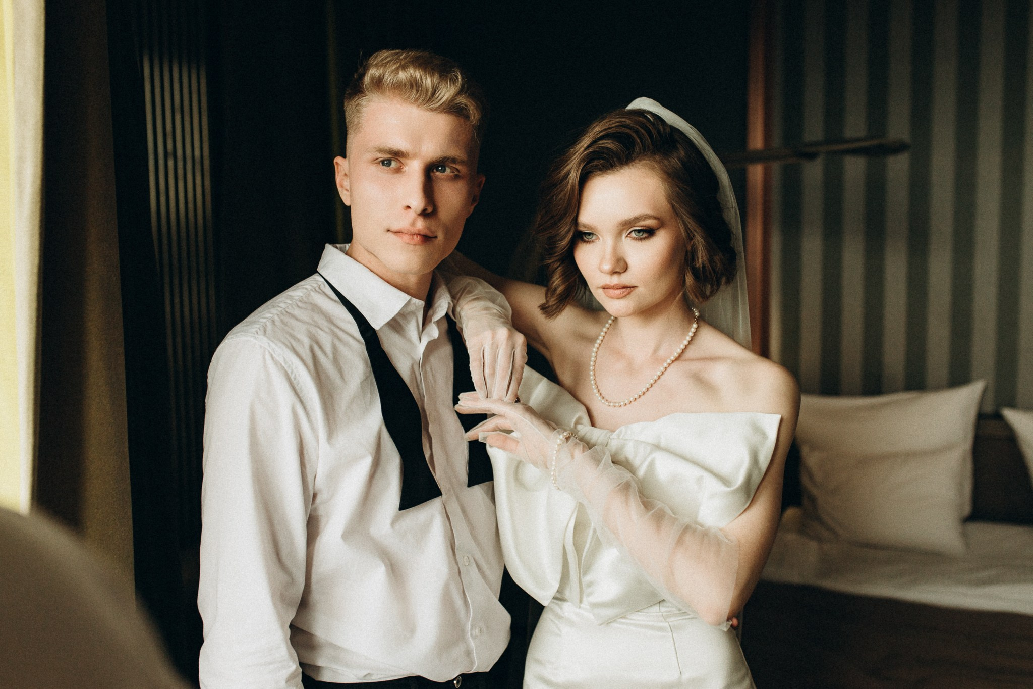 Любовь в индустриальном свете: свадебная фотосессия в стильном интерьере. Семейный и свадебный фотограф Ростове-на-Дону