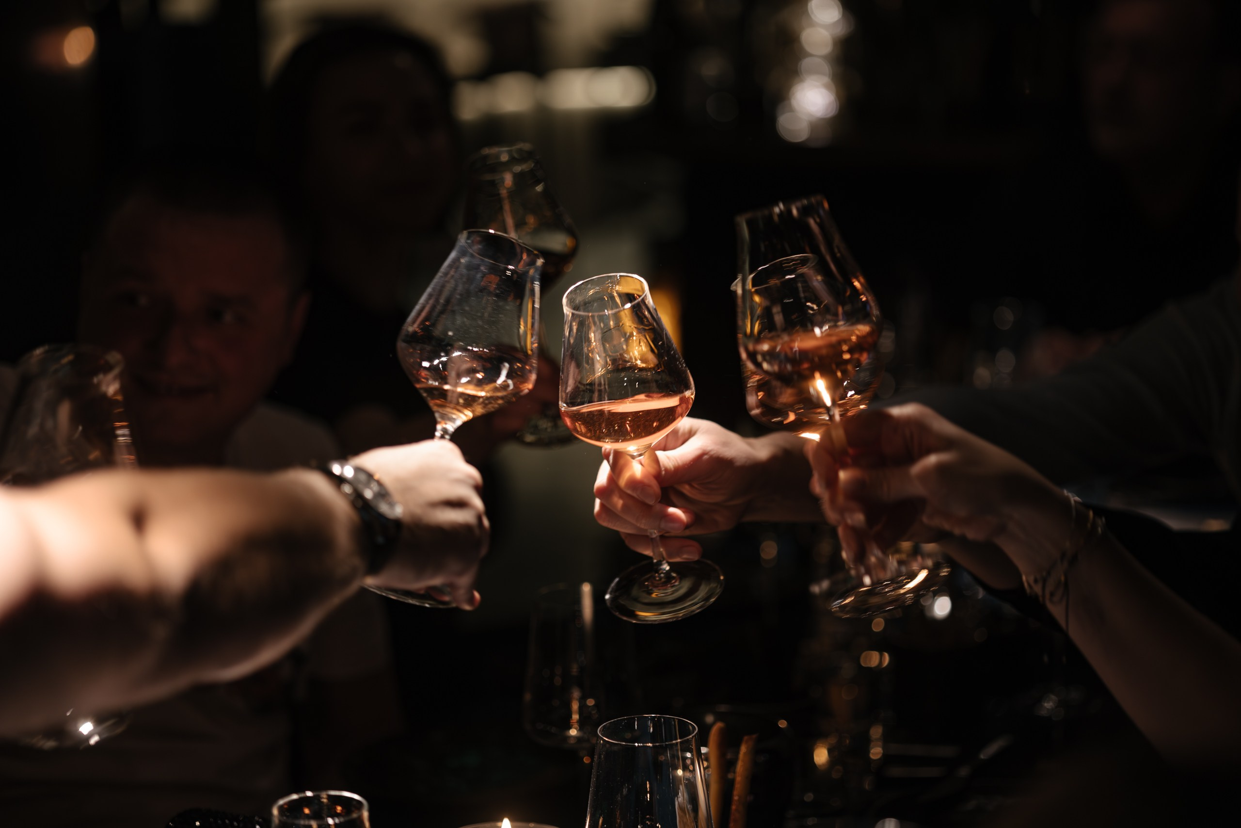 Винный вечер. Фотограф Арсений Гуров