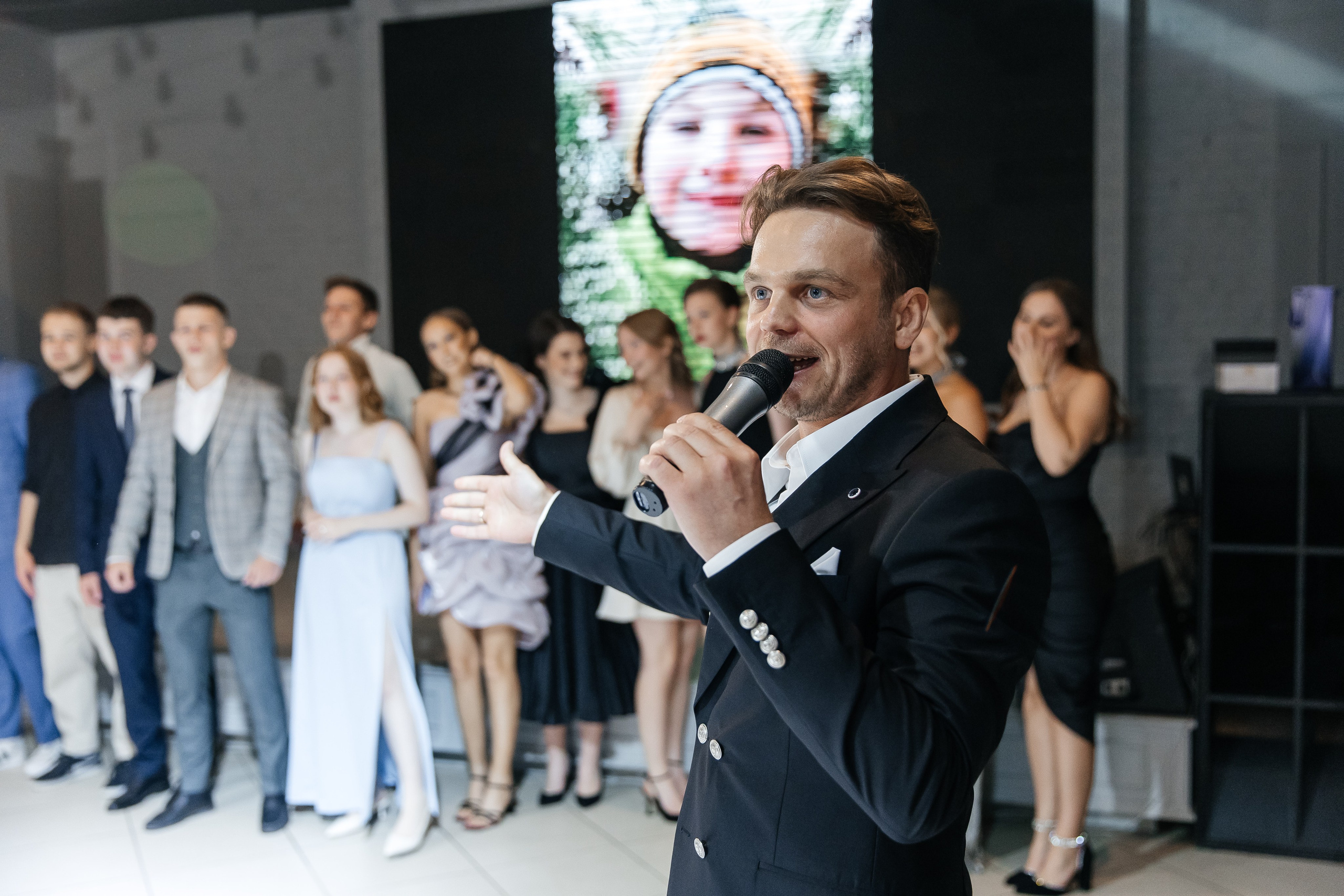 2023-06-23 Выпускной МБОУ СОШ № 10. Фотограф в Красноярске