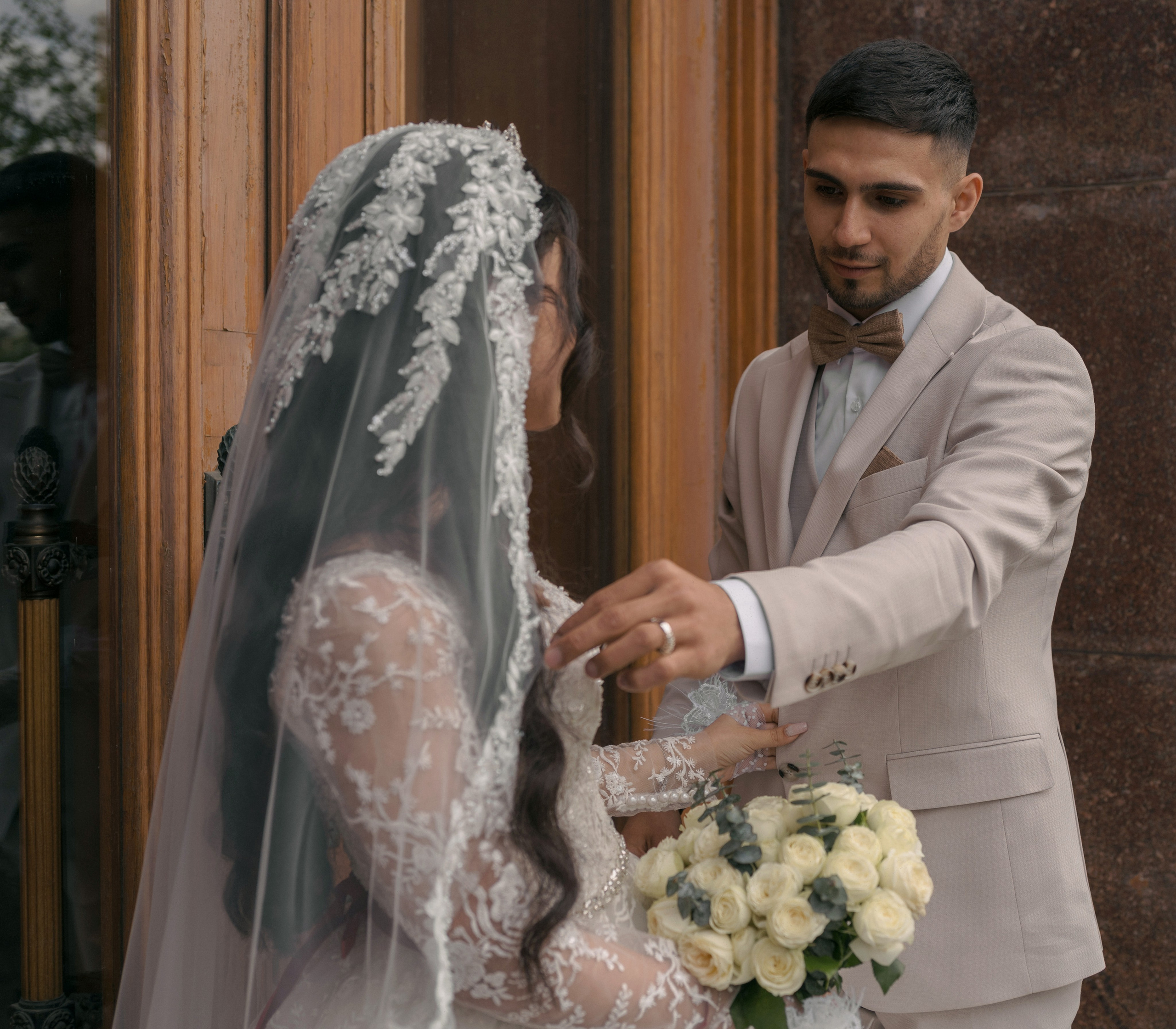 Свадебная прогулка на Котельнической. Азиз и Нармин. Семейный фотограф в Москве Алёна Чача