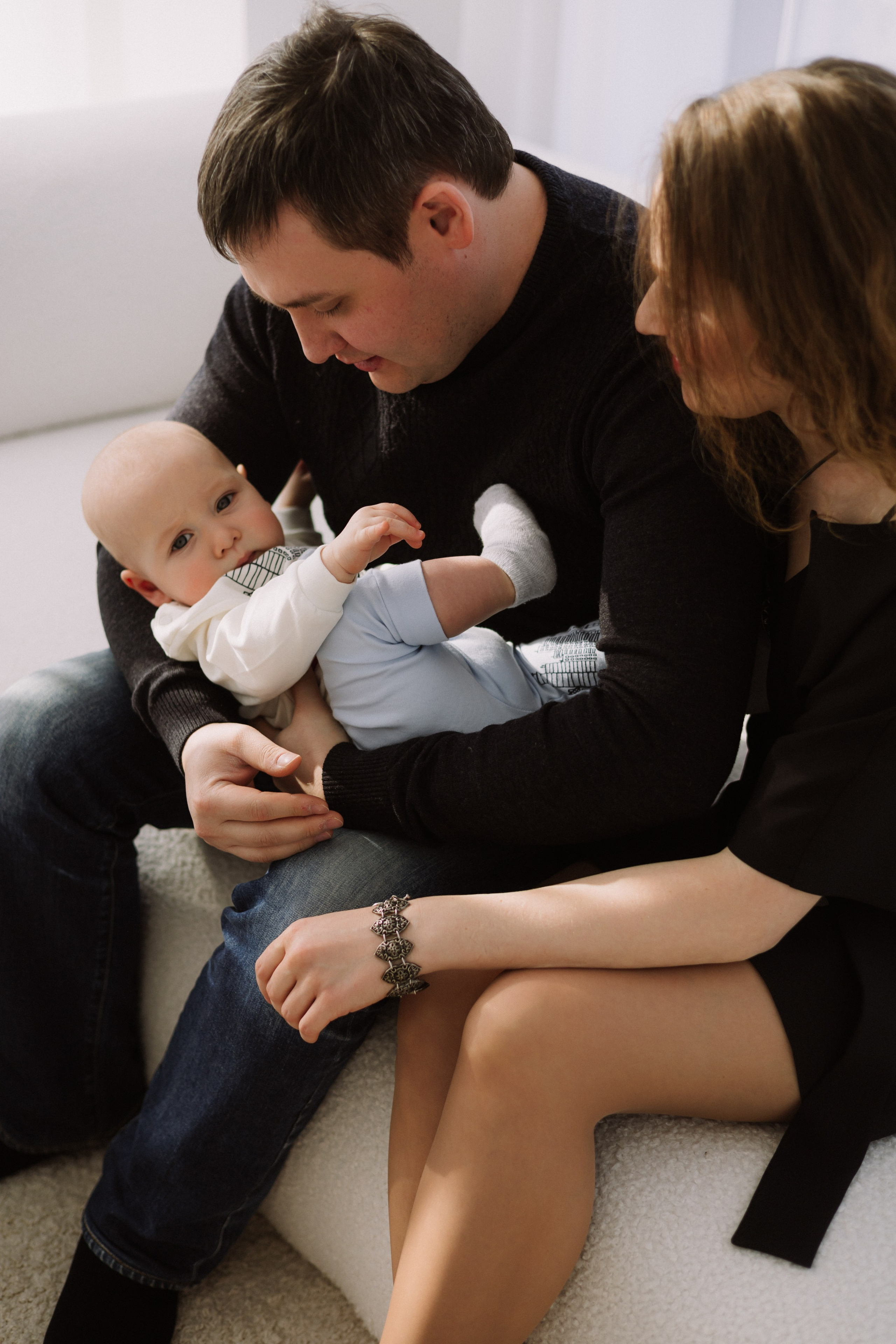 Студийная. Большая семья. Фотограф Уфа Башкирия Мухаметянова Алина. Свадебный семейный портретный