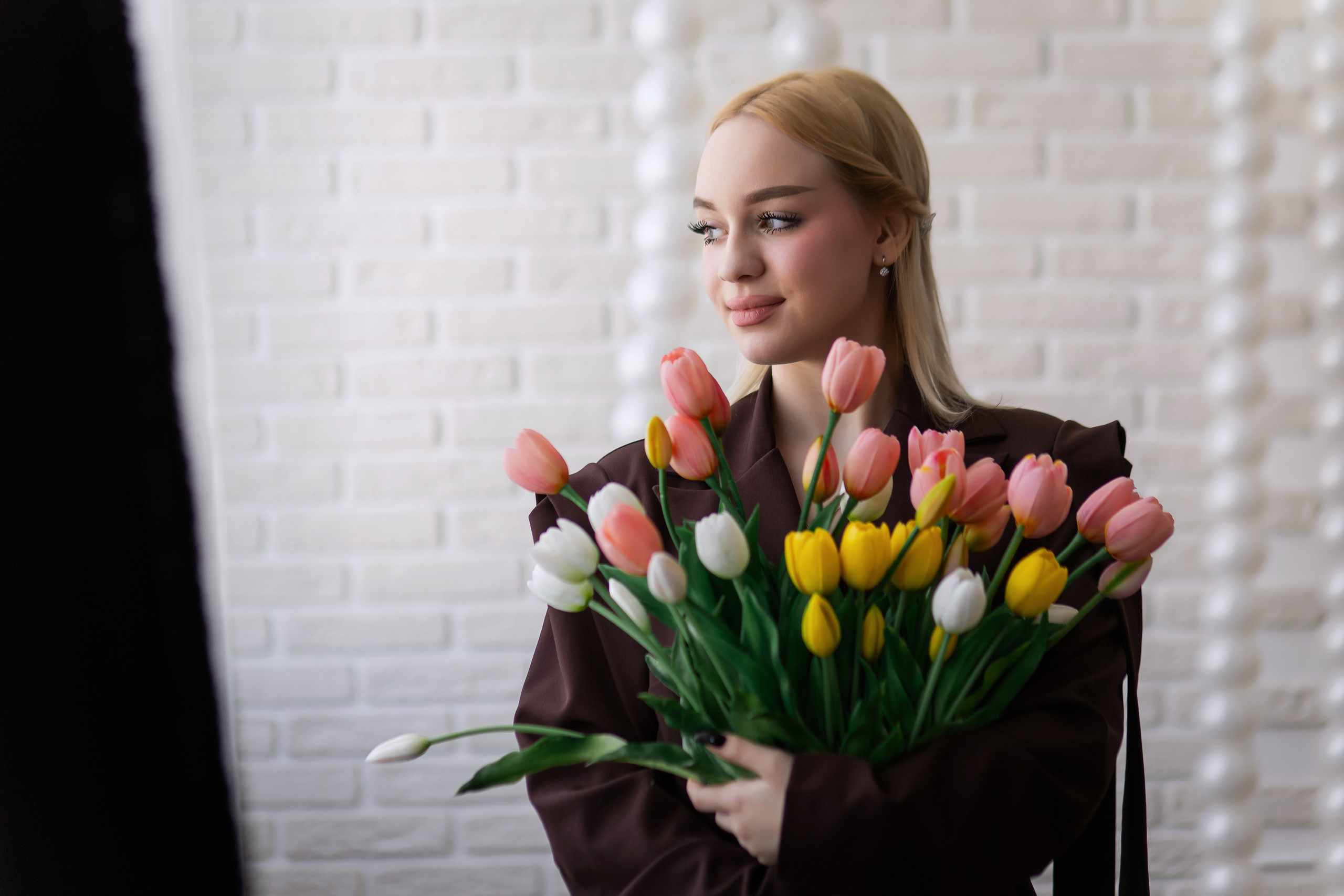 Ваши фотографии. Интерьерная фотостудия Background в Омске