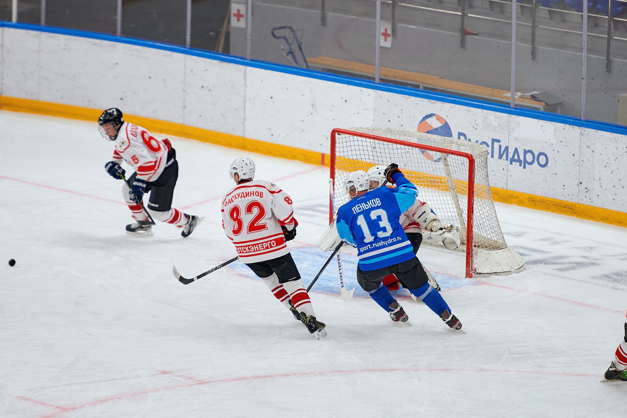 Портфолио репортажной фотосъёмки: Кристалл арена — Хоккей — РусГидро. Фотограф Яковлев Роман — Красноярск
