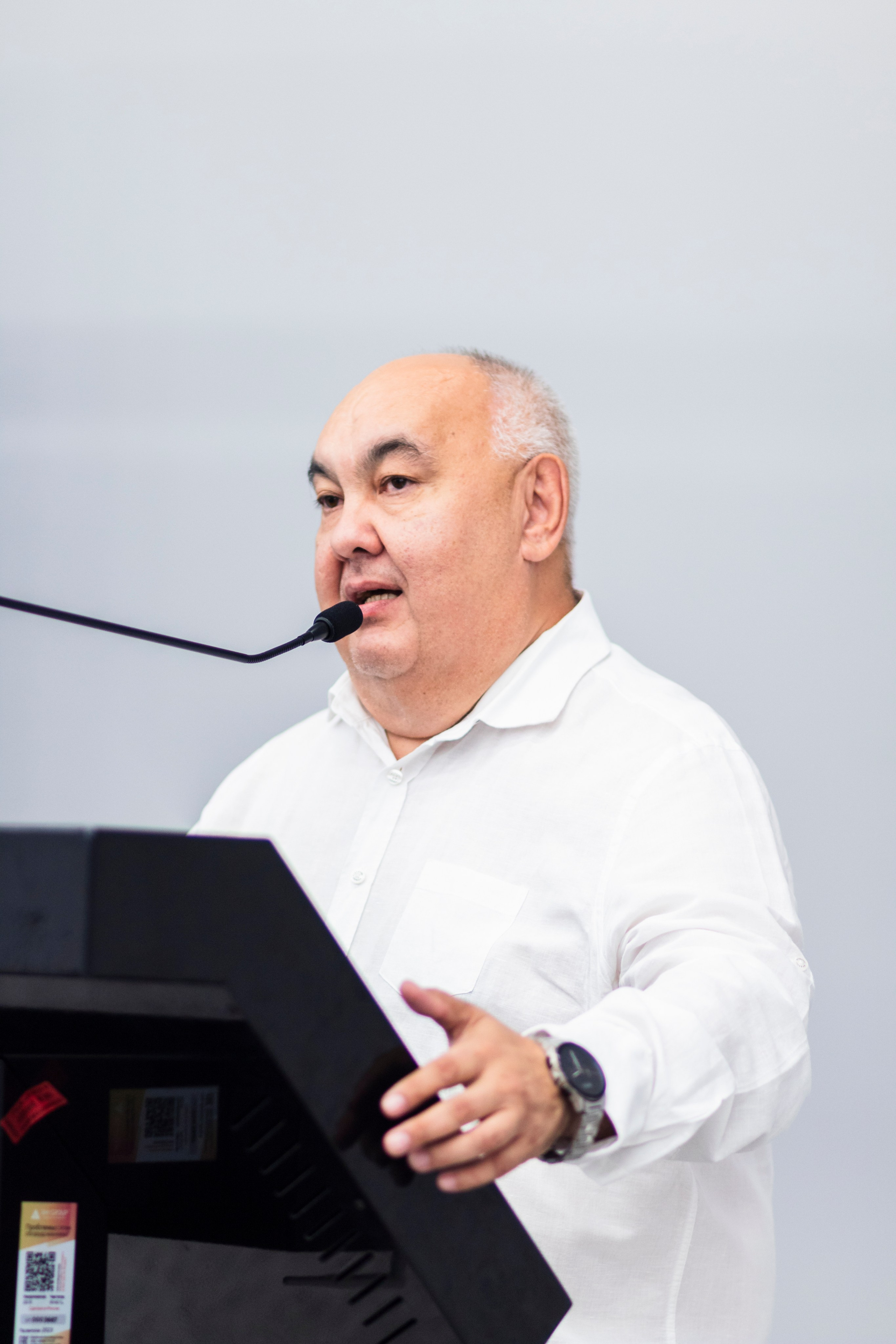 Церемония вручения дипломов. Фотограф Каримов Виктор