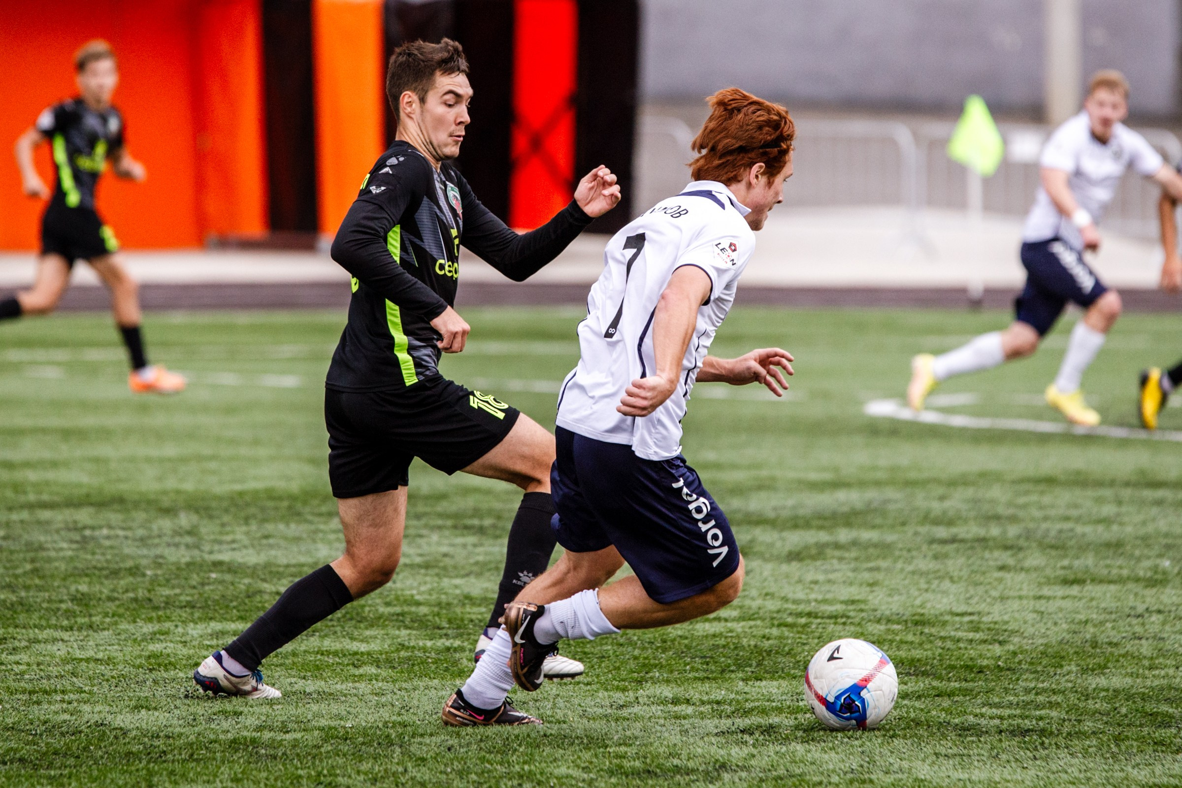 Первенство России по футболу LEON-Вторая лига Б | ФК Иркутск — Космос (Долгопрудный) | 14.09.25. Фотограф в Иркутске Евгения Айвазова