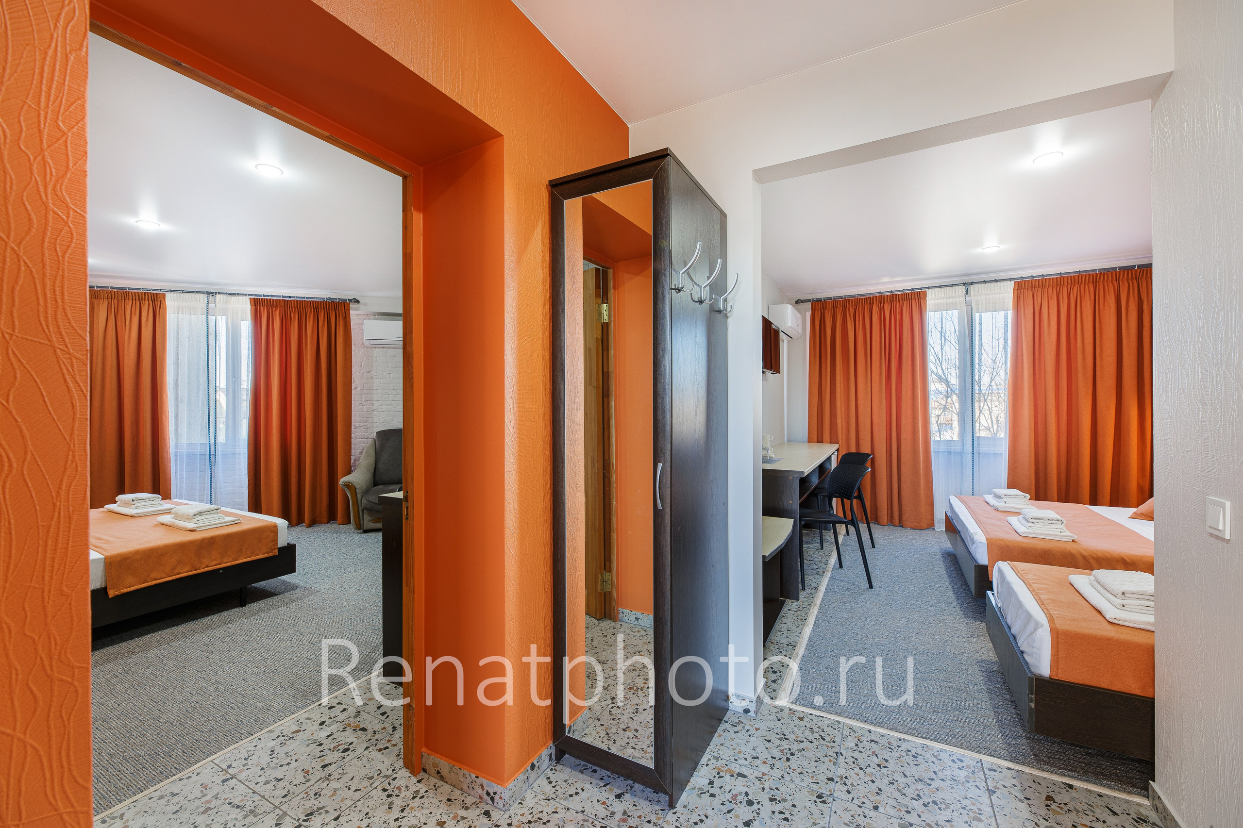 Renatphoto-Профессиональная фотосъемка номеров в отелях. Профессиональная фотосъёмка интерьеров, предметная фотосессия еды для меню г. Анапа