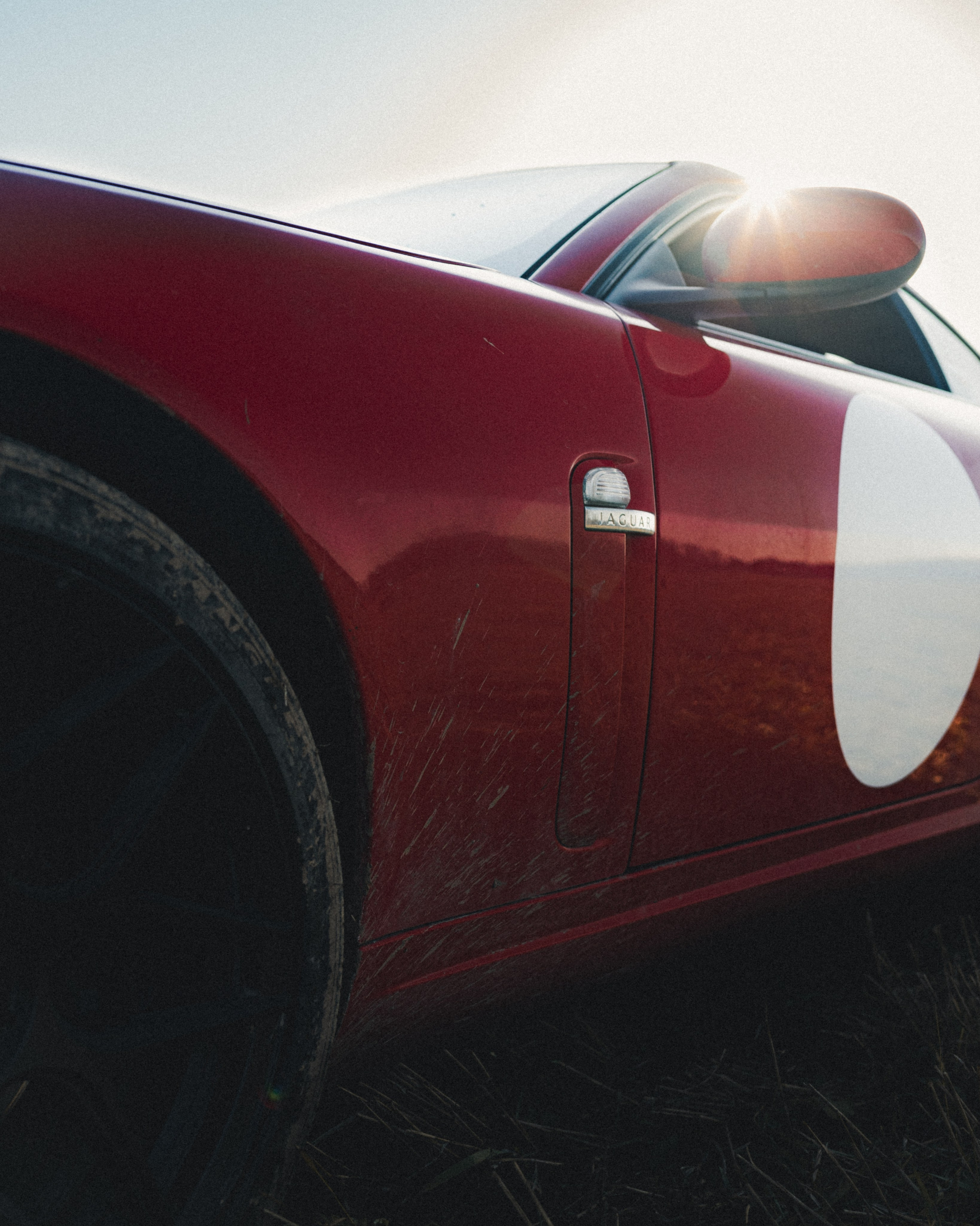 Автомобильная фотосессия Jaguar XK + портрет владельца. Фотограф Илья К. в Москве