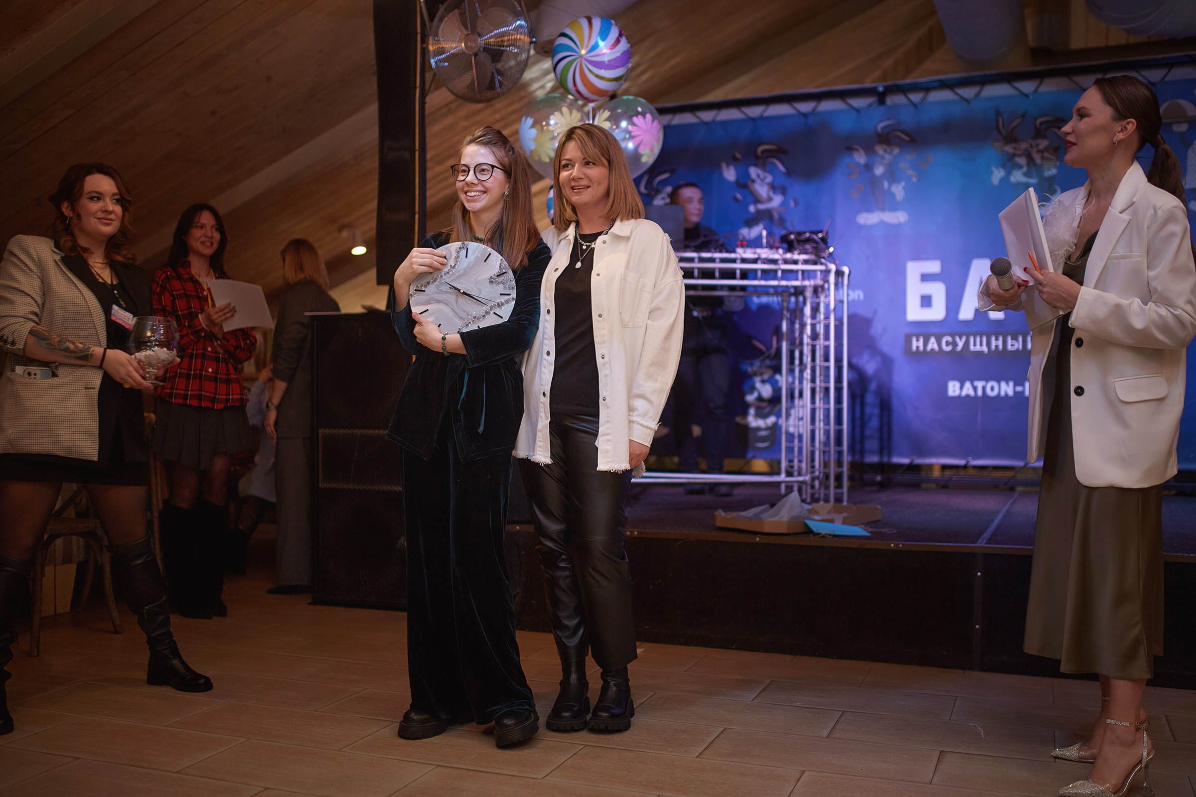 Благотворительный концерт в кафе-баре «Батон» (27.02.2024). Фотограф Роман Желтухин