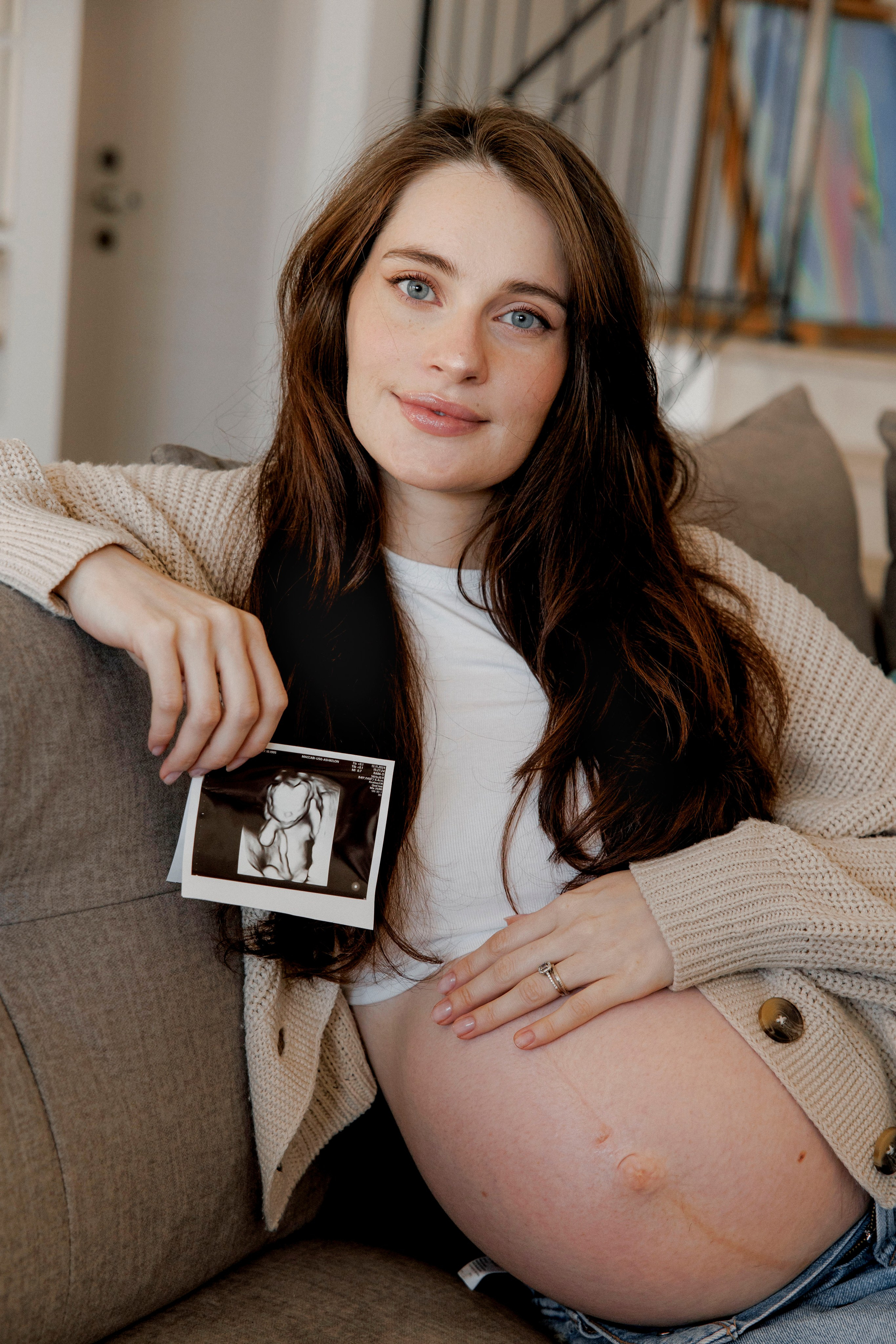 Pregnancy photoshoot (home/park/beach). Главная