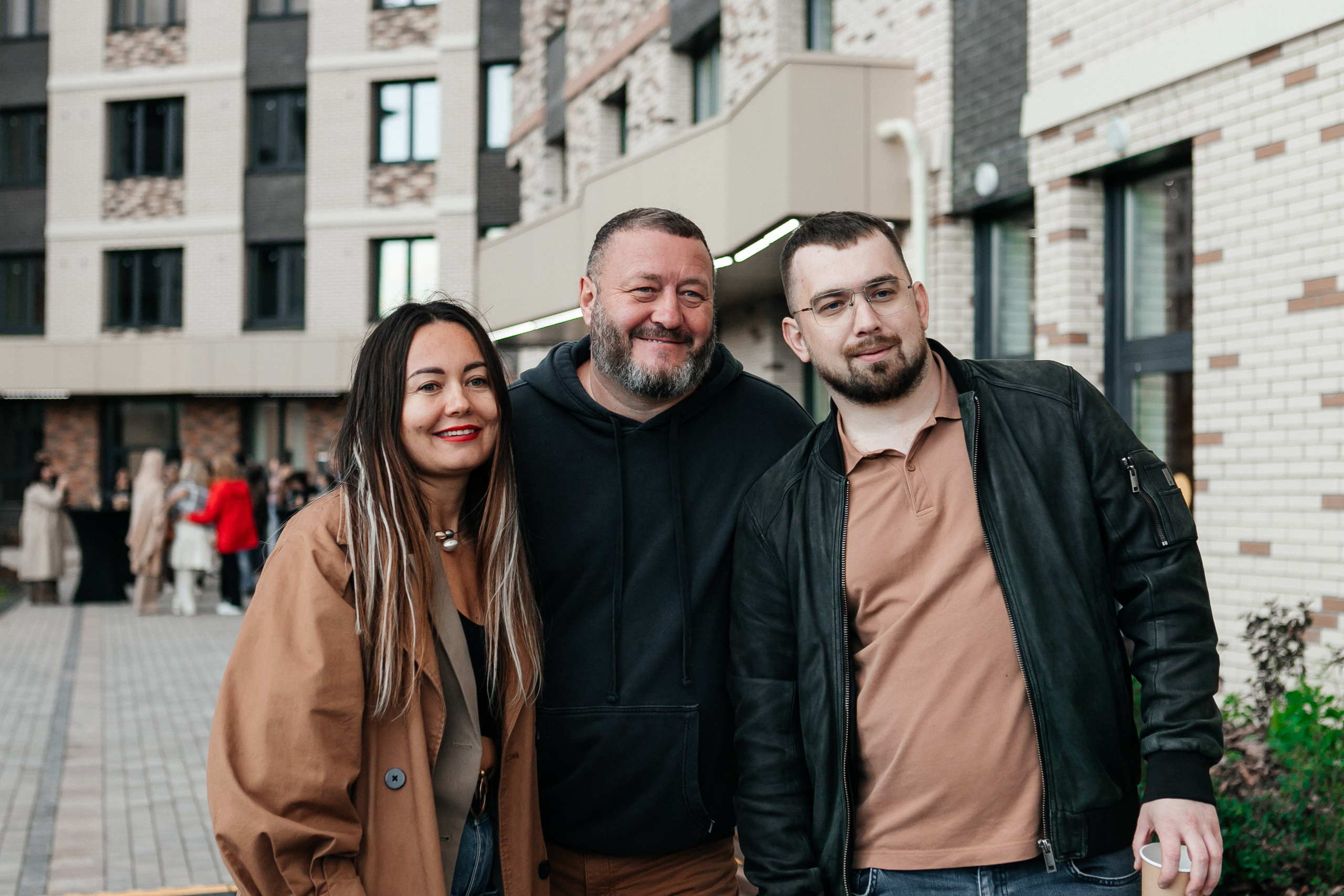 Презентация в квартал стрижи от Восток Центр Иркутск. Фотограф в Иркутске Анастасия Кись. Студийная фотосессия беременности в тканях Иркутск. Семейная фотосессия, ПОРТРЕТ «ПОКОЛЕНИЕ»