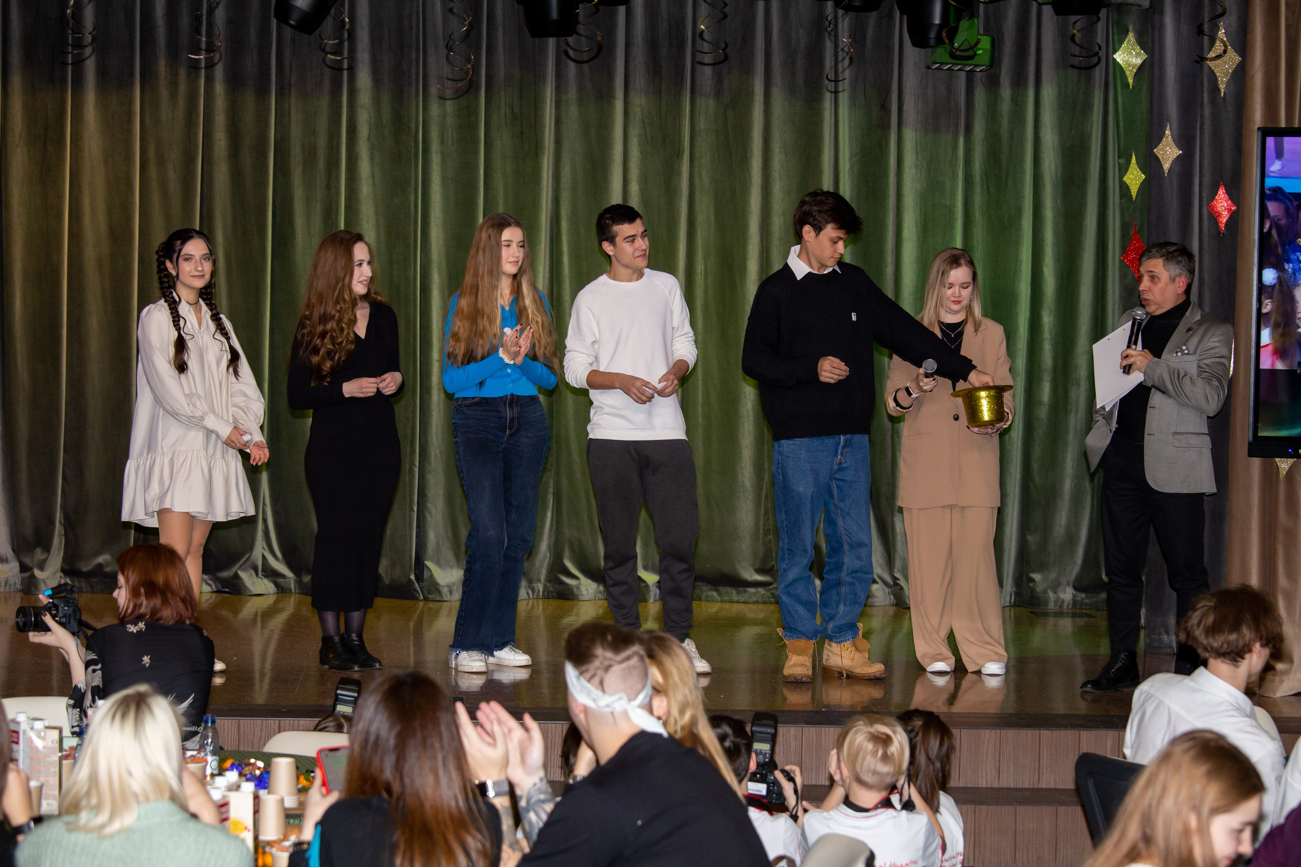 Репортажная съёмка для Домисольки на новый год. «Студия DRONAVT`s» — видеосъёмка и фотография г. Москва