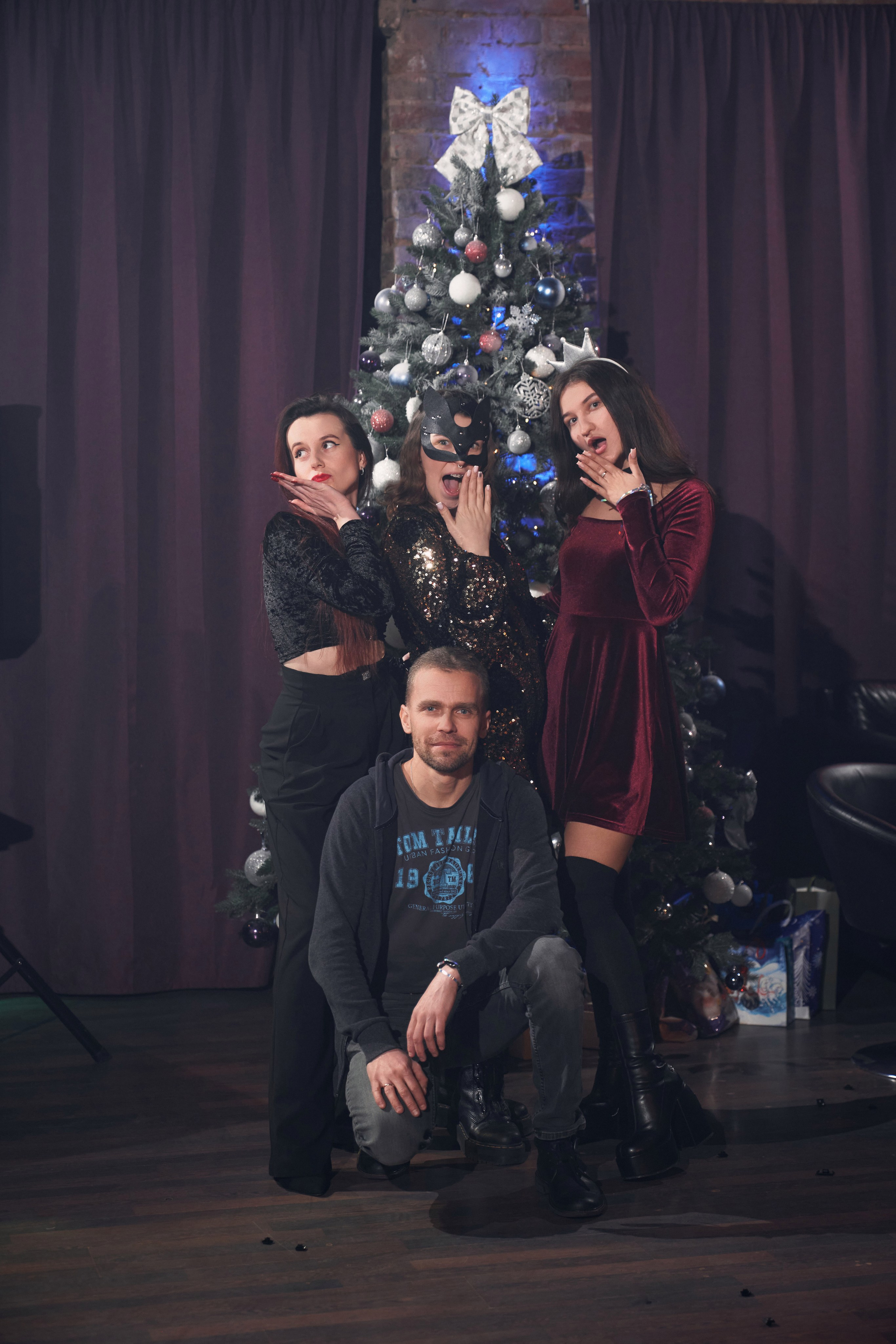 Новогодний корпоратив компании «Эмбедика» — фотограф Опарин Евгений