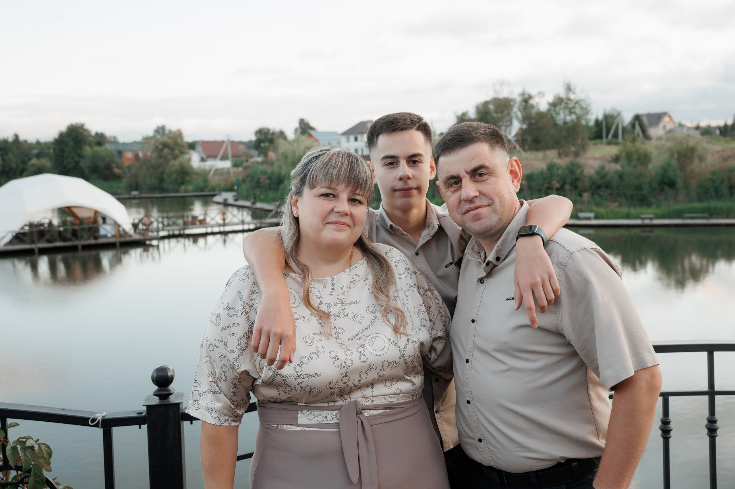 Регистрация в отеле Fish Point, ЗАГС Бутово, прогулка в Остафьево. Свадебный и репортажный фотограф (Москва, Королев и другие)