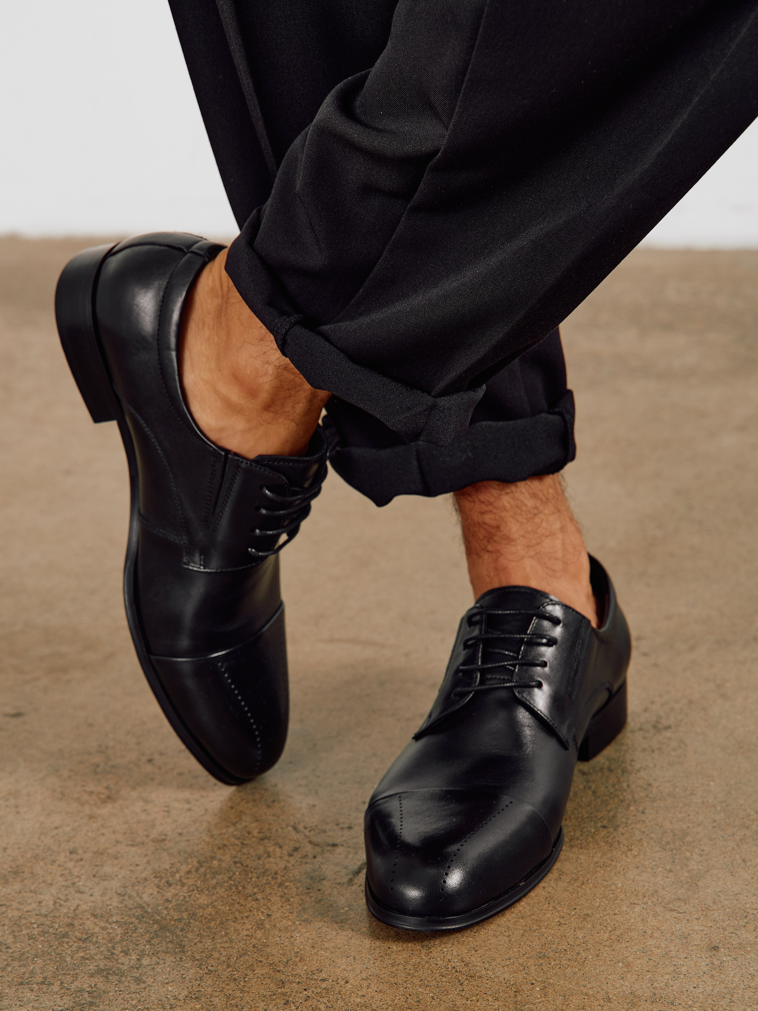 Обувь. Фотограф для маркетплейсов в Москве