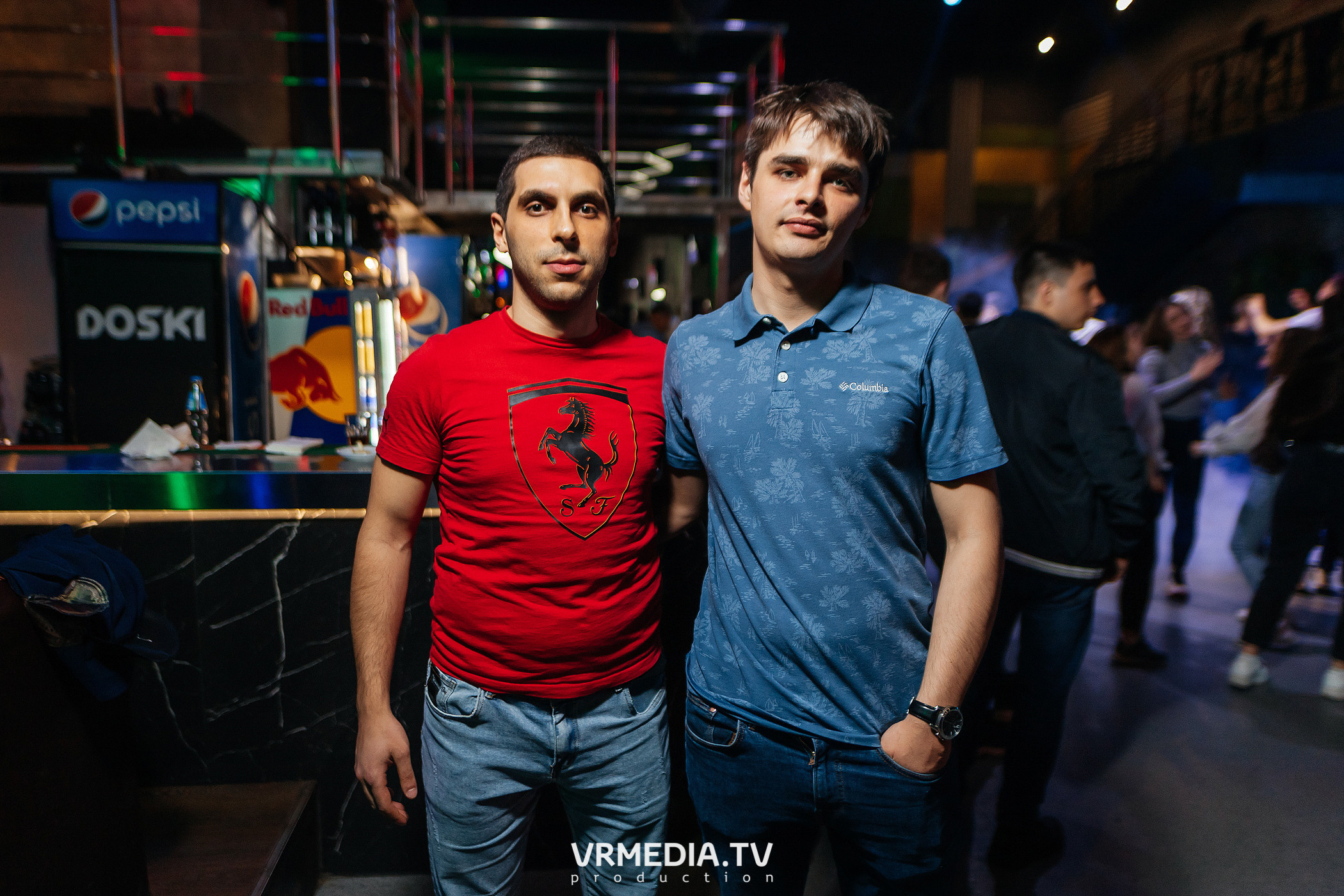 Выходные в баре «DOSKI»