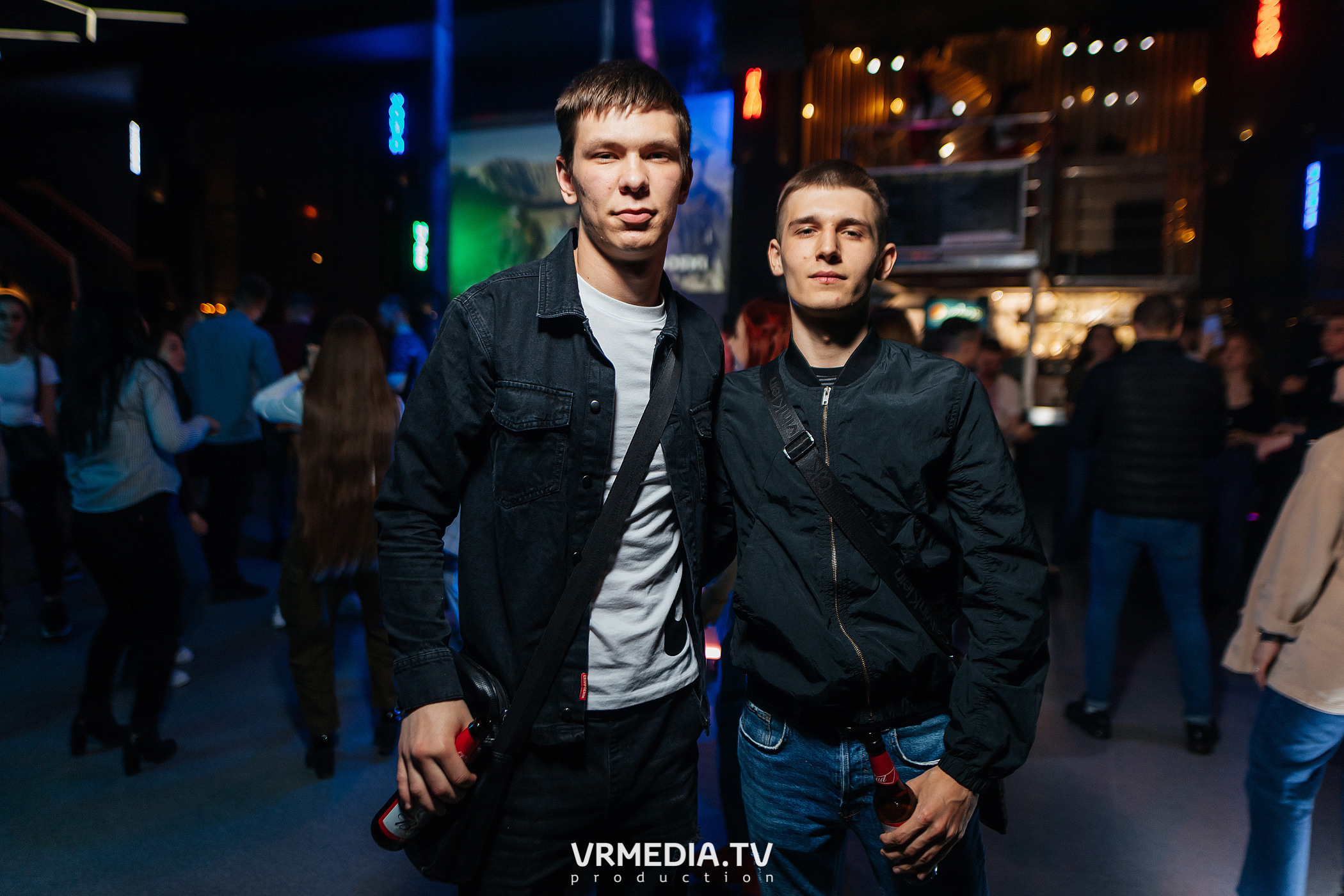 Выходные в баре «DOSKI»