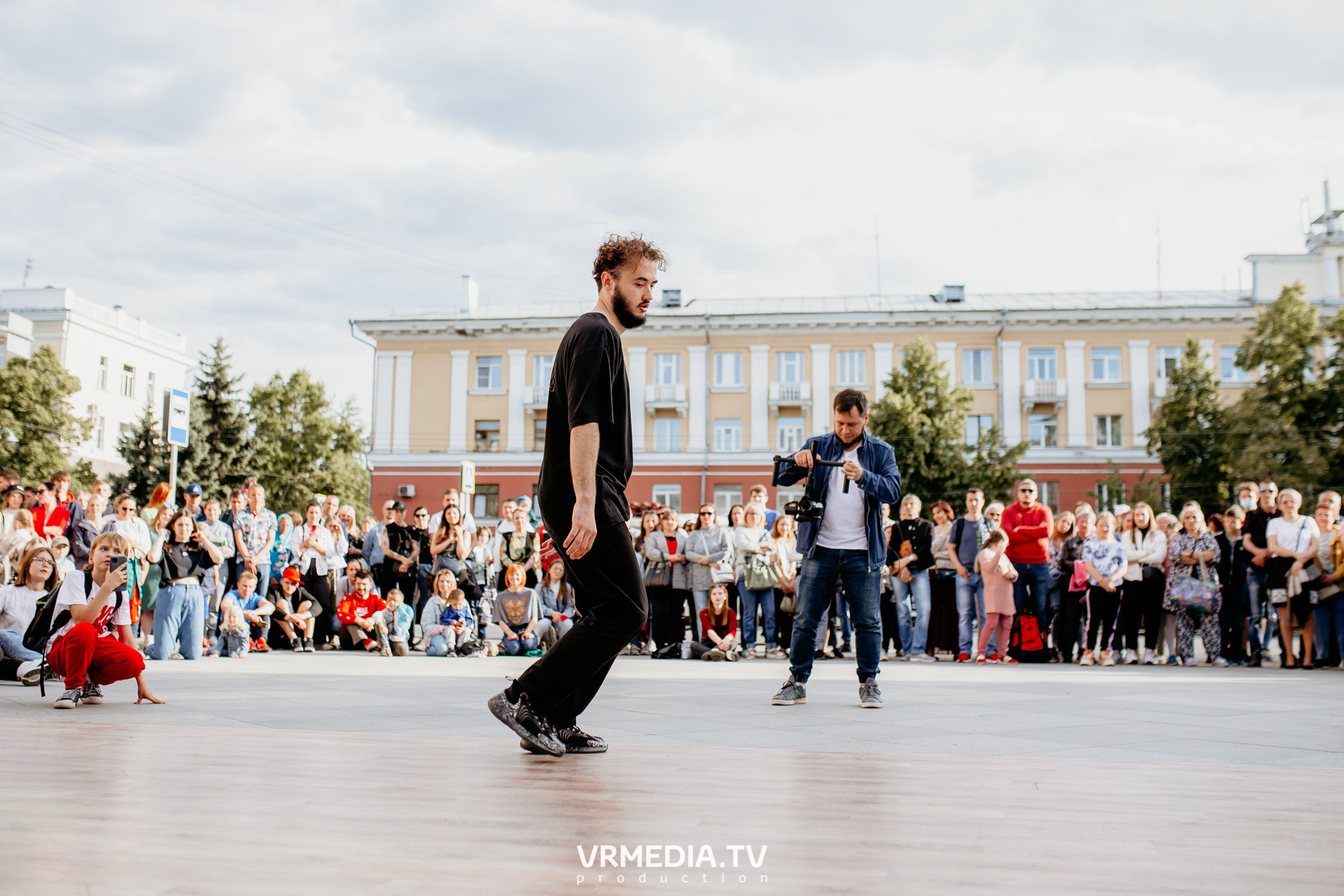 День города. День России