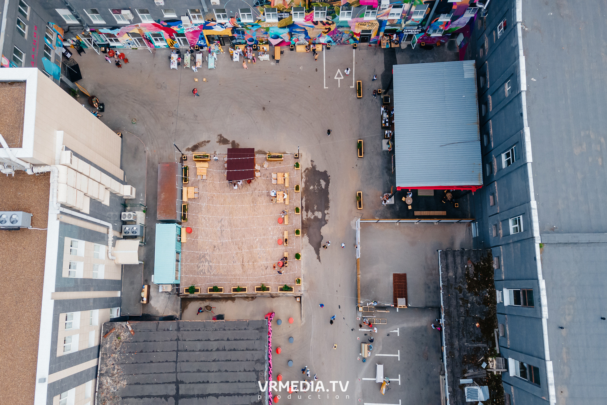 Открытие летнего сезона на арт-пространстве «Редакция»