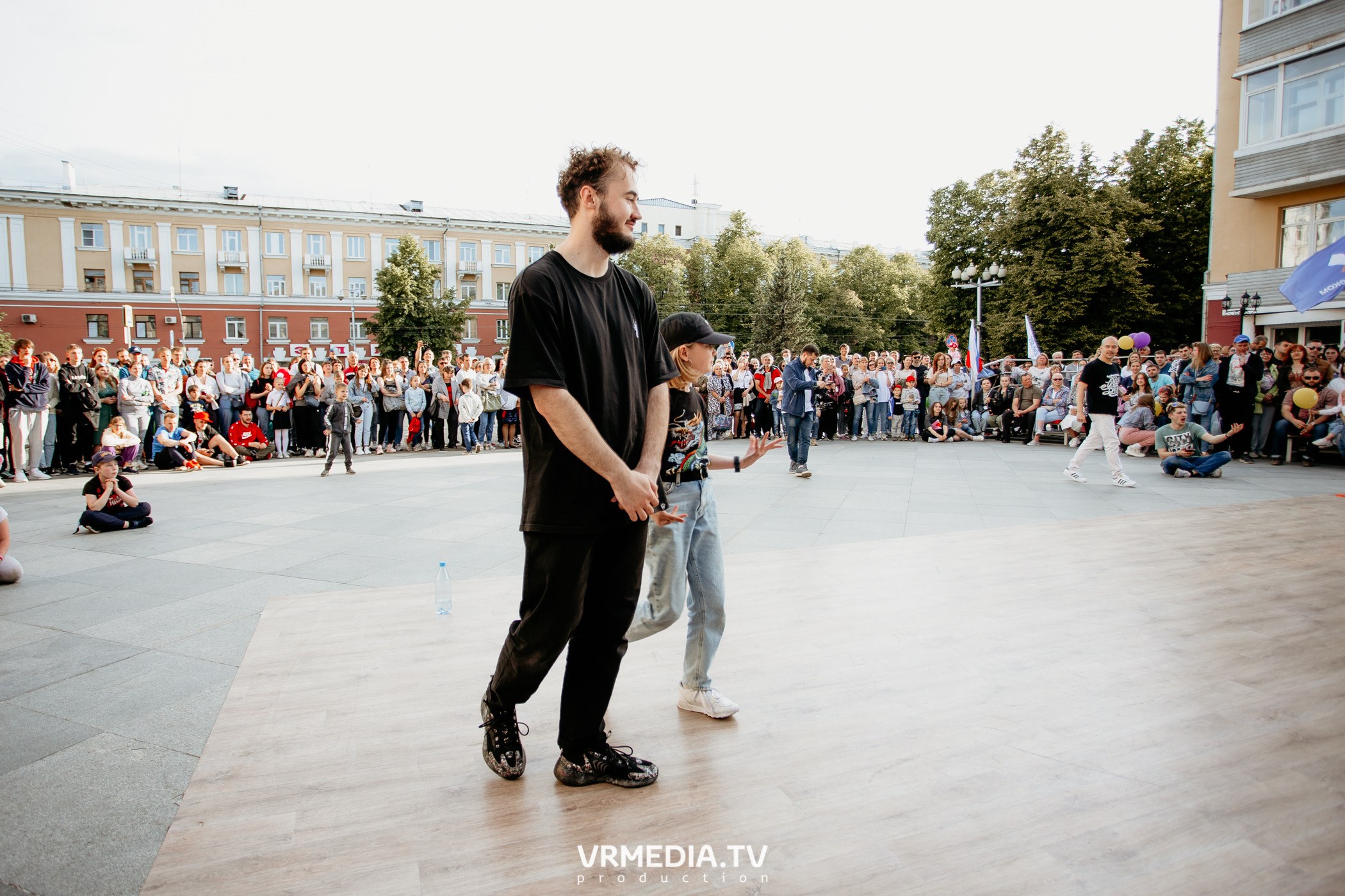 День города. День России