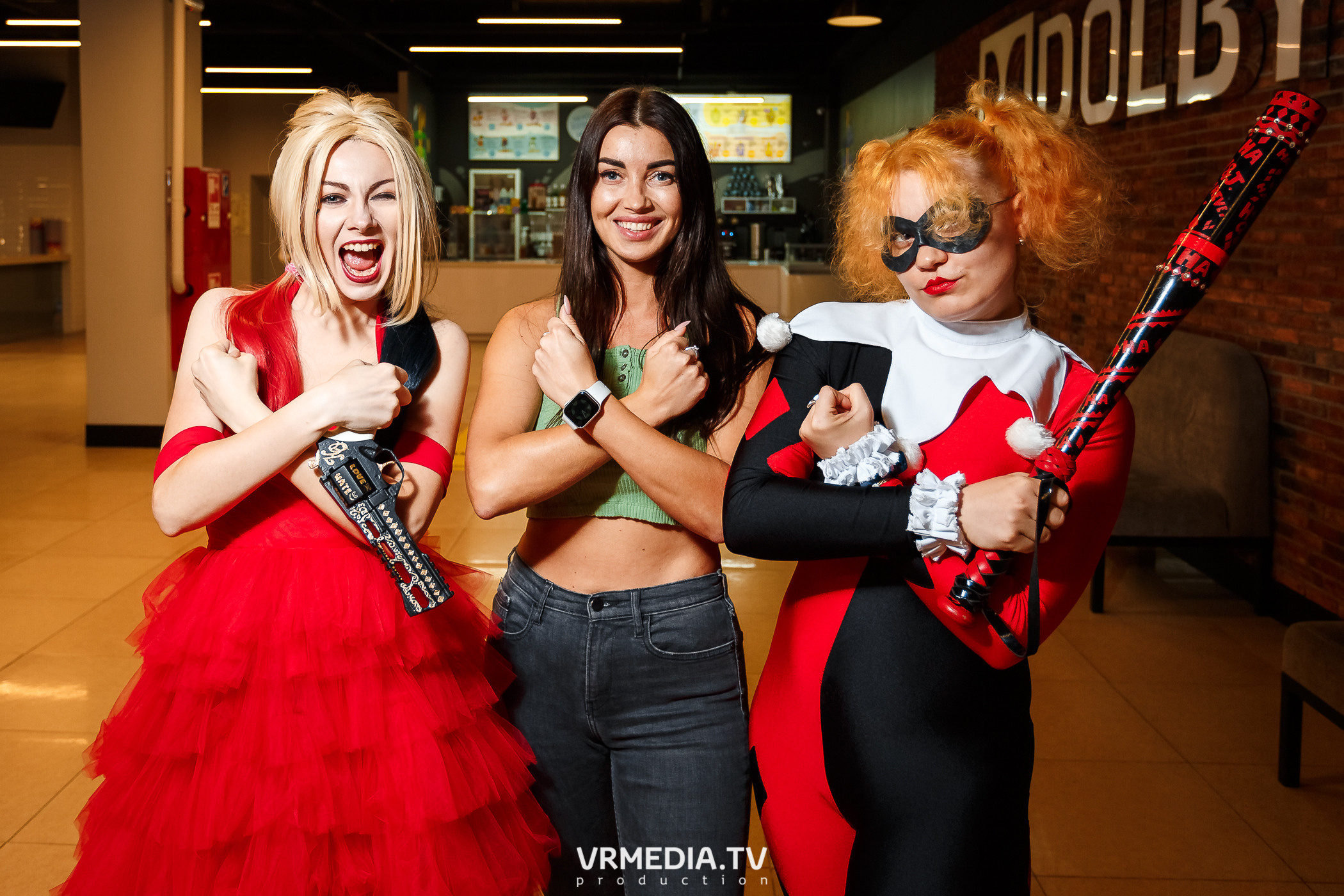 Starmax Cinema. Премьера фильма «Отряд Самоубийц»: Миссия навылет