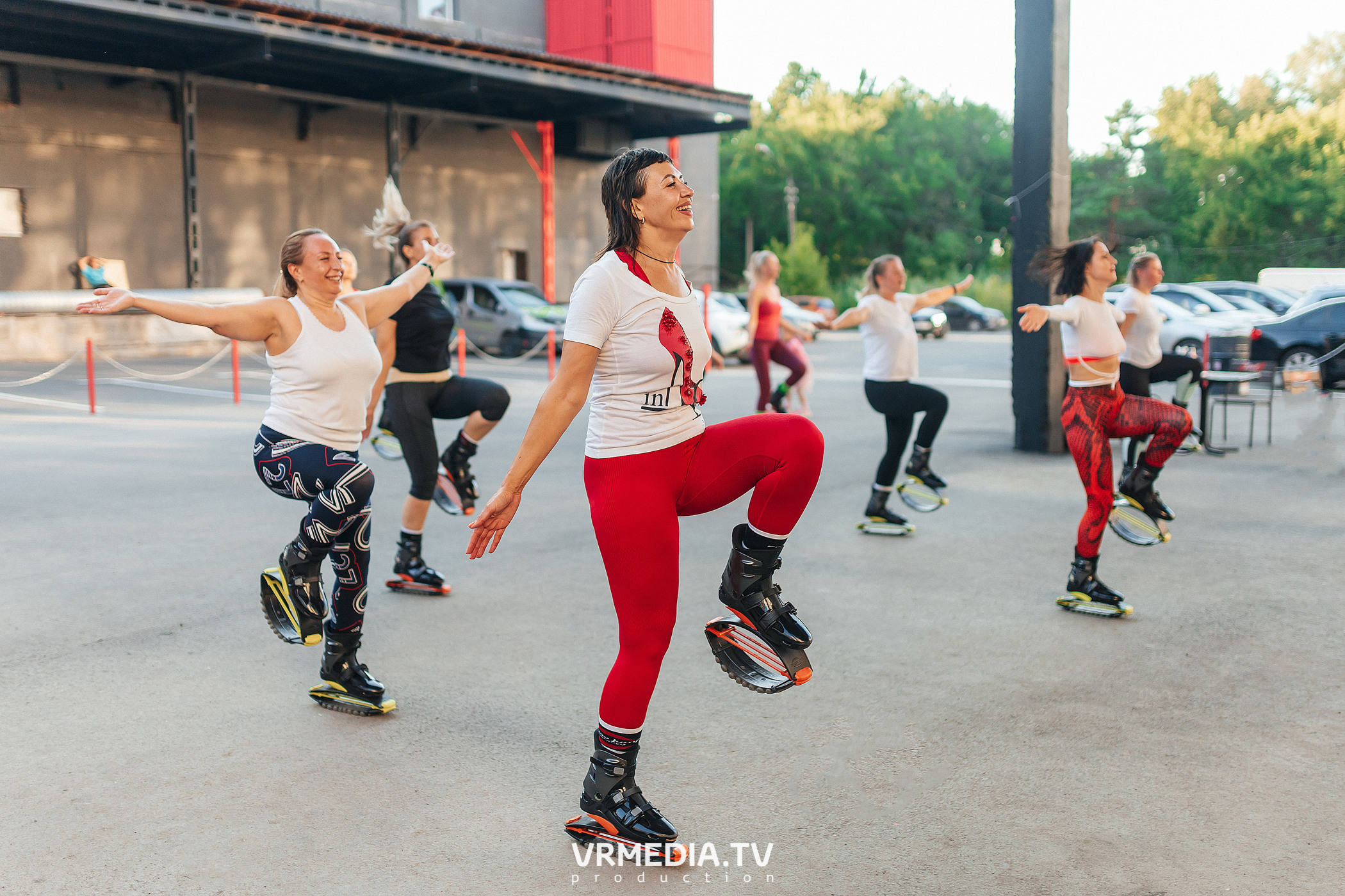Тренировка «Kangoo jumps». Культурное пространство «Редакция»