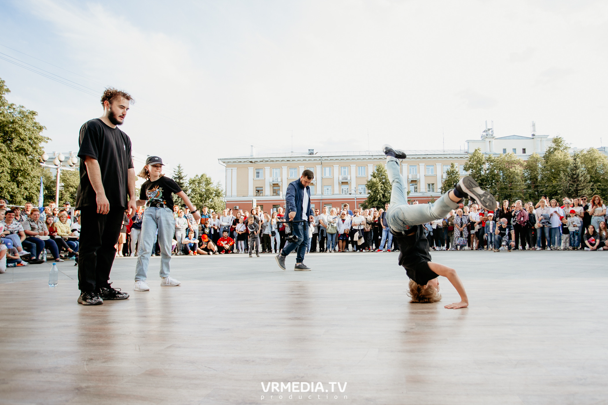 День города. День России