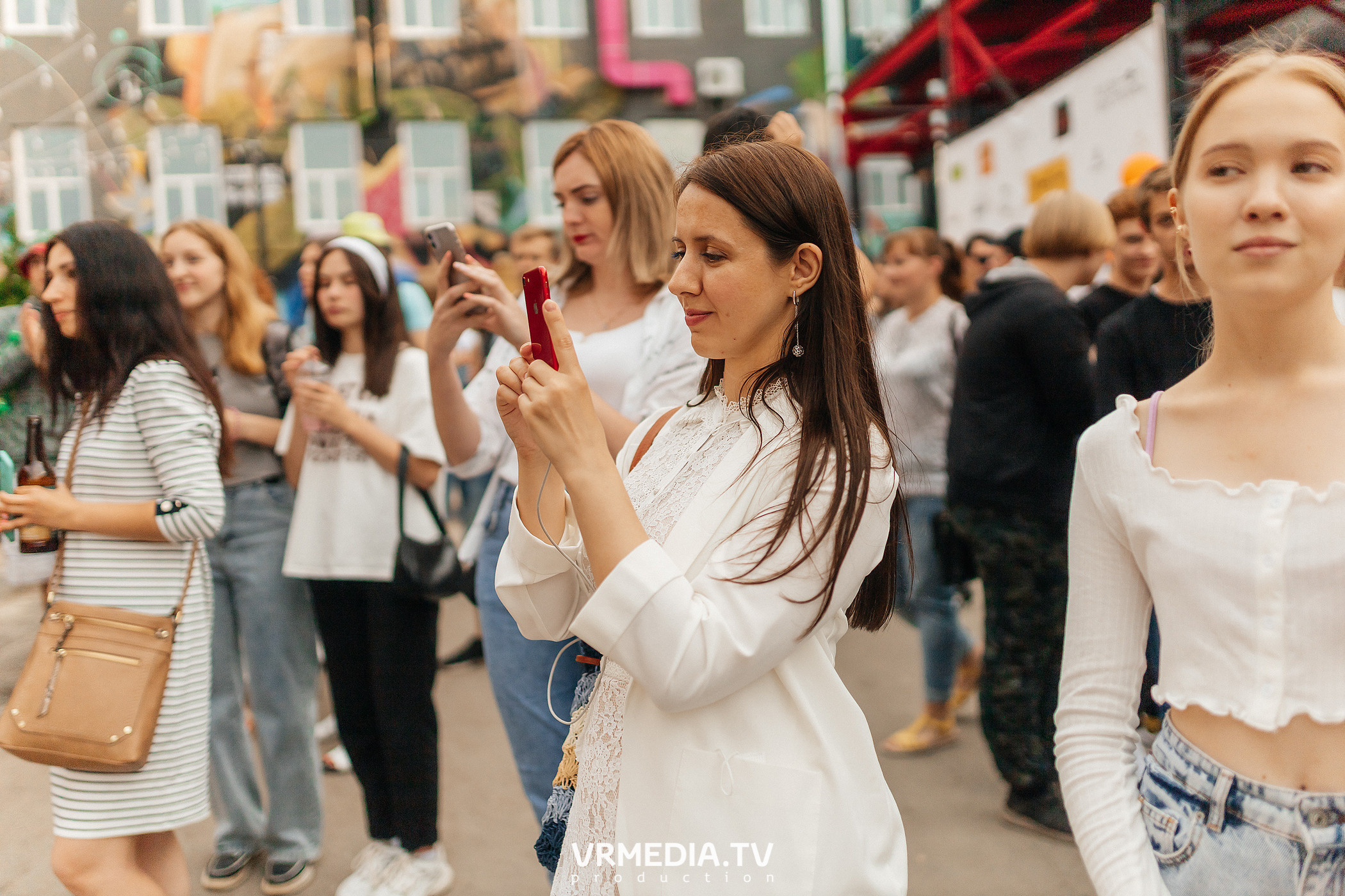 Открытие летнего сезона на арт-пространстве «Редакция»