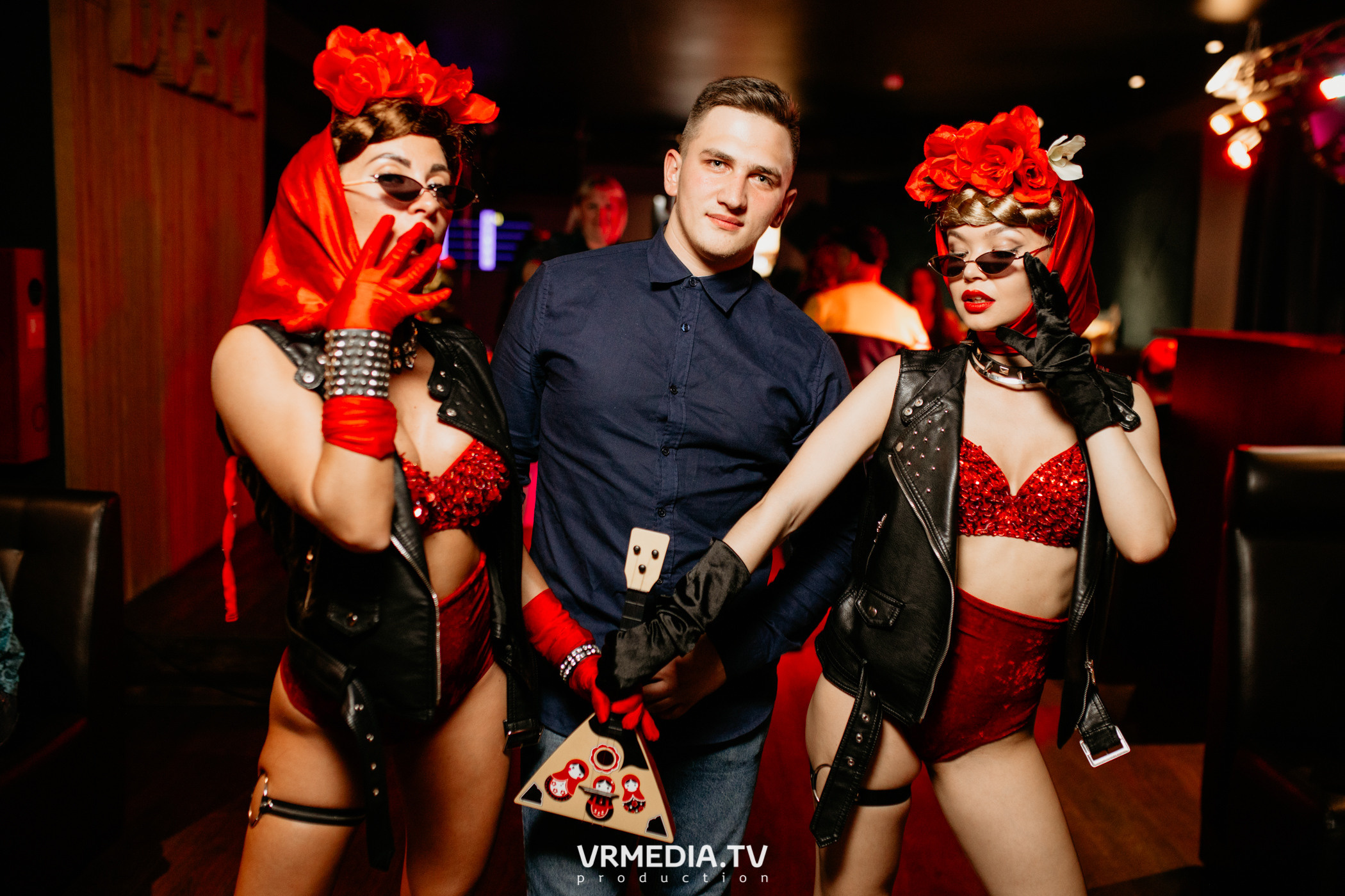 Выходные в баре «DOSKI»