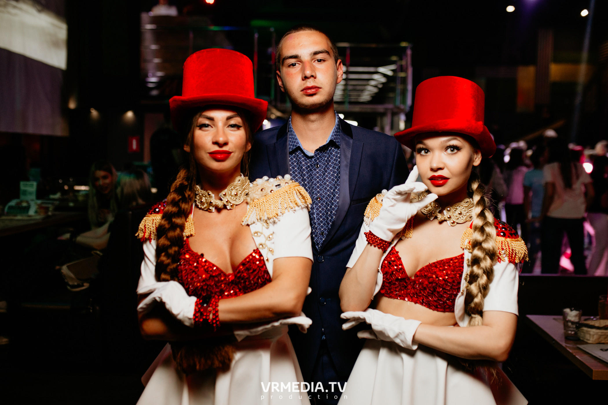 Выходные в баре «DOSKI»